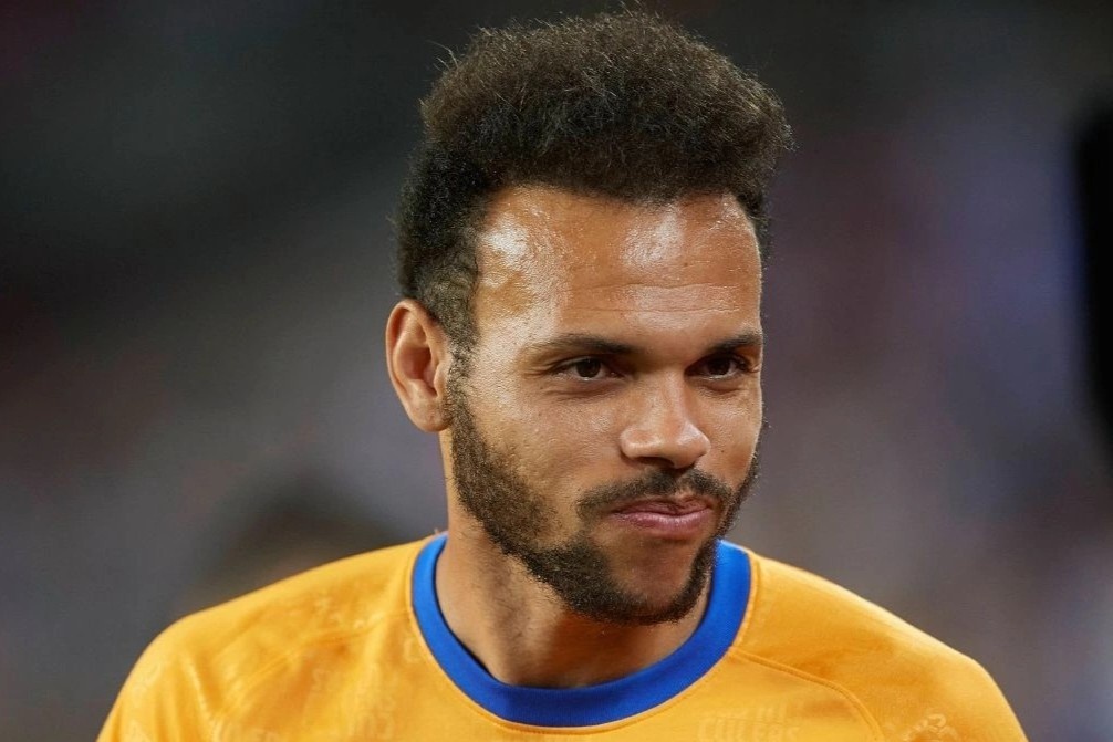 Barca noi gian voi cau thu giau nhat CLB hinh anh