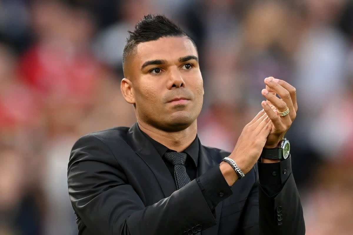 Dung bao gio an pizza truoc mat Casemiro hinh anh