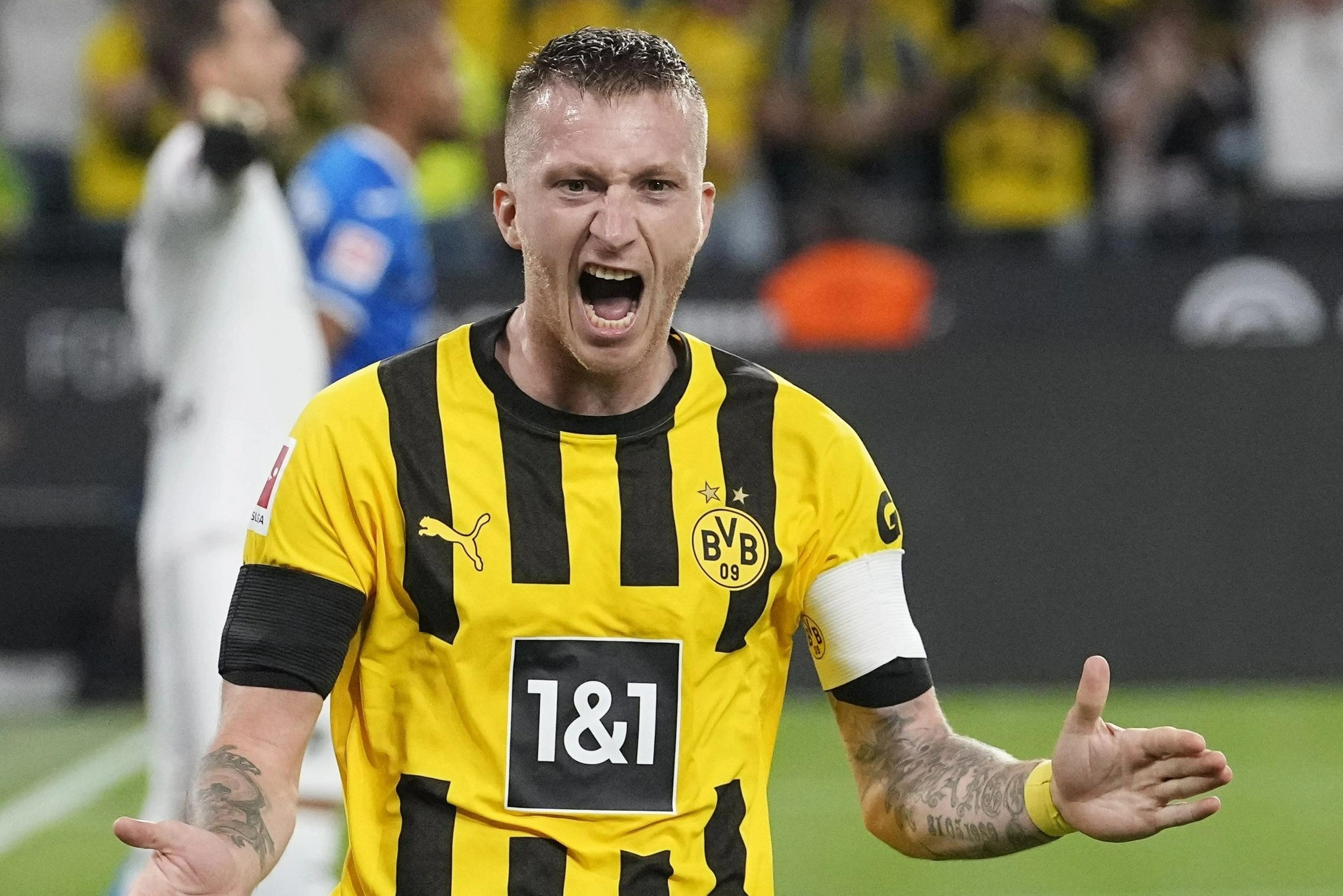 Reus toa sang giup Dortmund dan dau Bundesliga hinh anh
