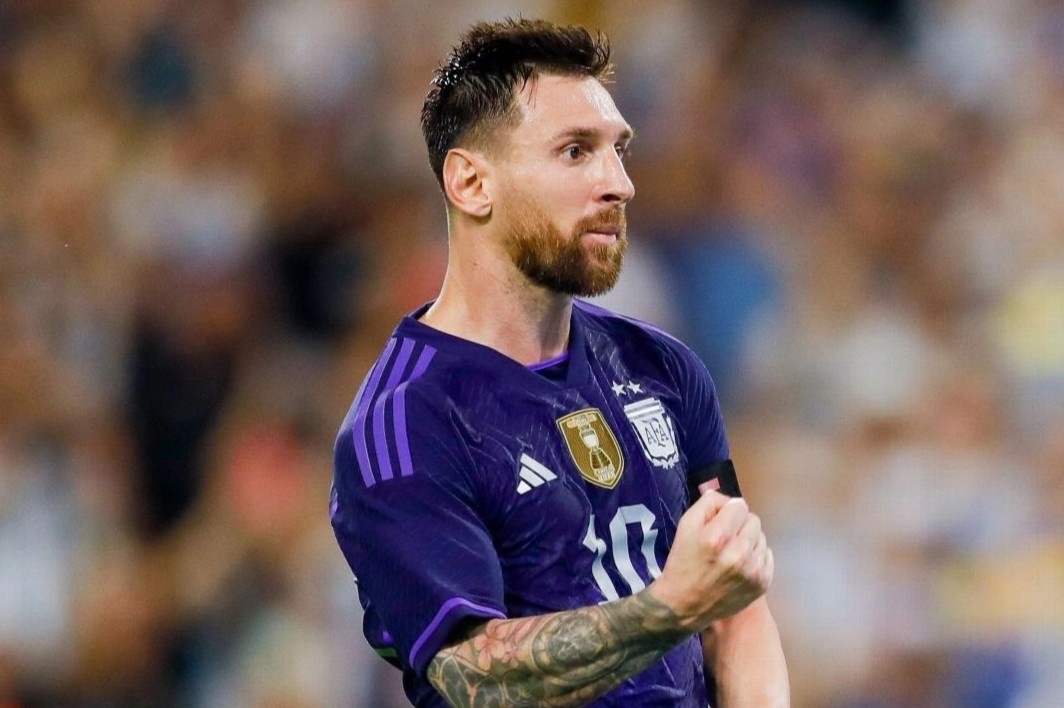 Messi: 'Mua giai nam ngoai tai PSG that toi te' hinh anh