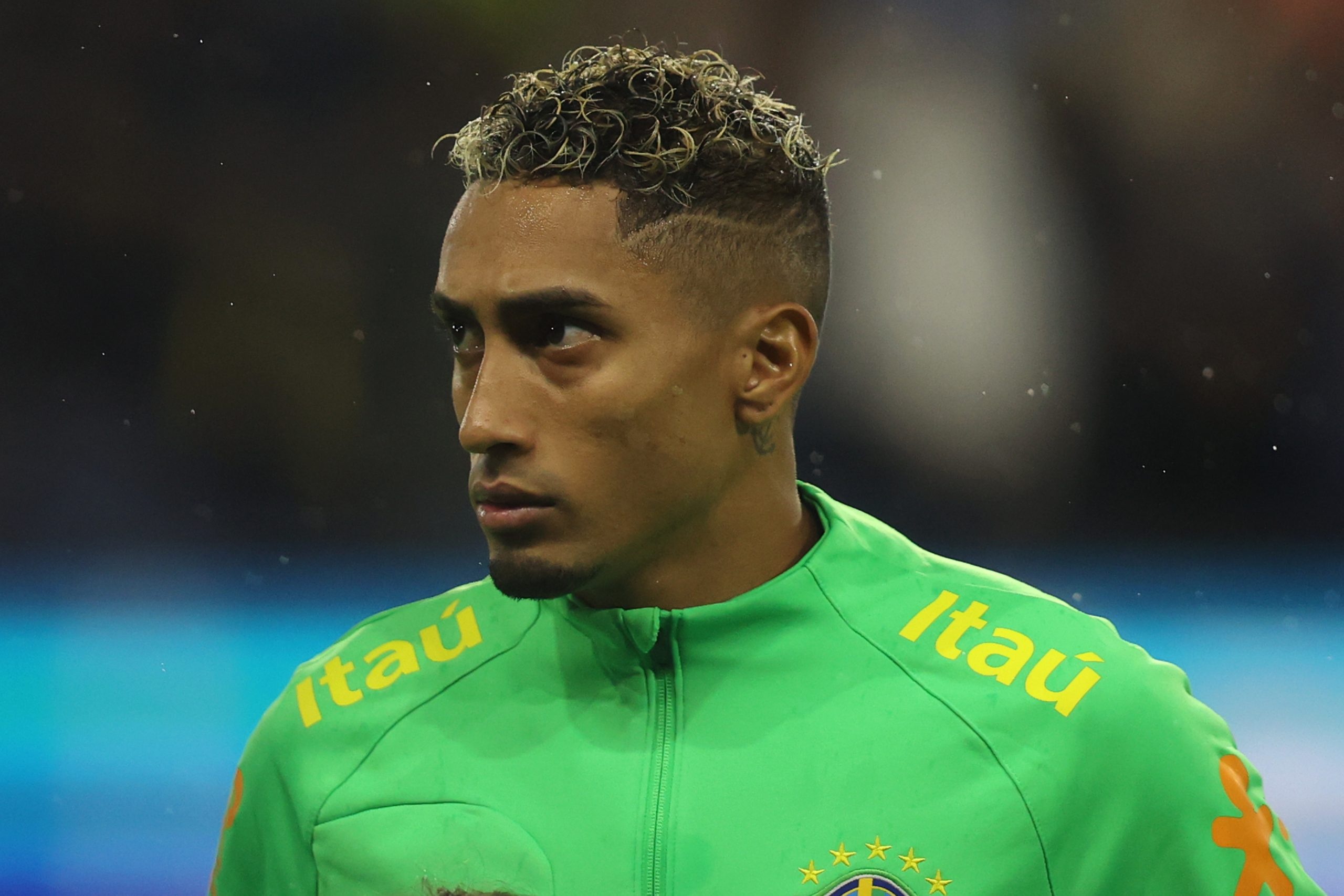 Barca canh bao tuyen Brazil hinh anh