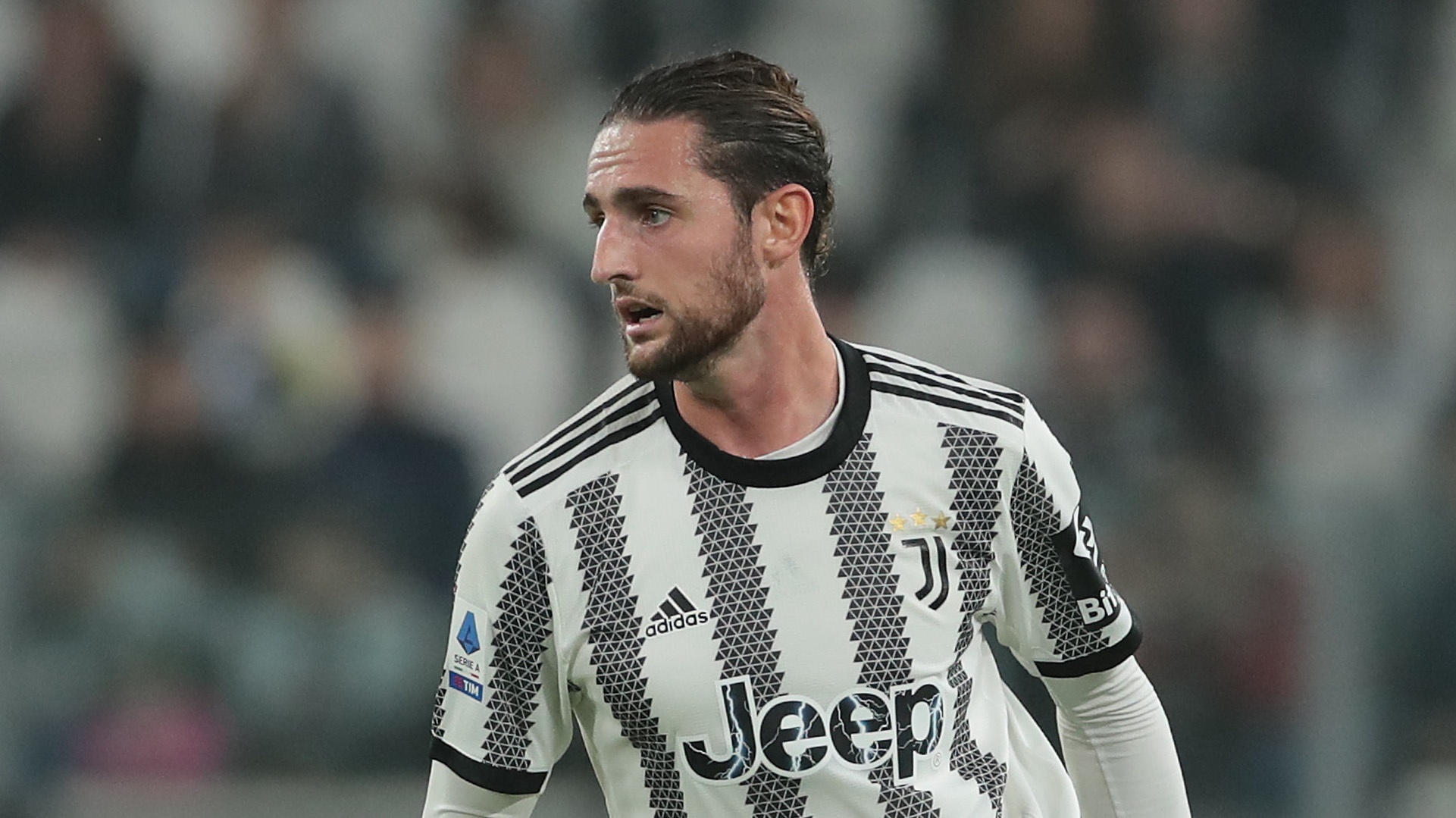 Rabiot toa sang giup Juventus bam sat top dau Serie A hinh anh