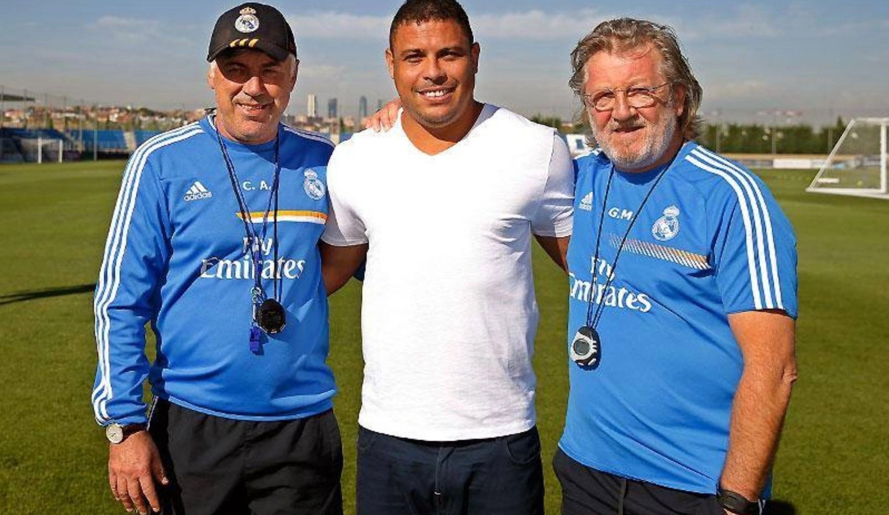 Ronaldo 'beo' muon Ancelotti nam tuyen Brazil hinh anh