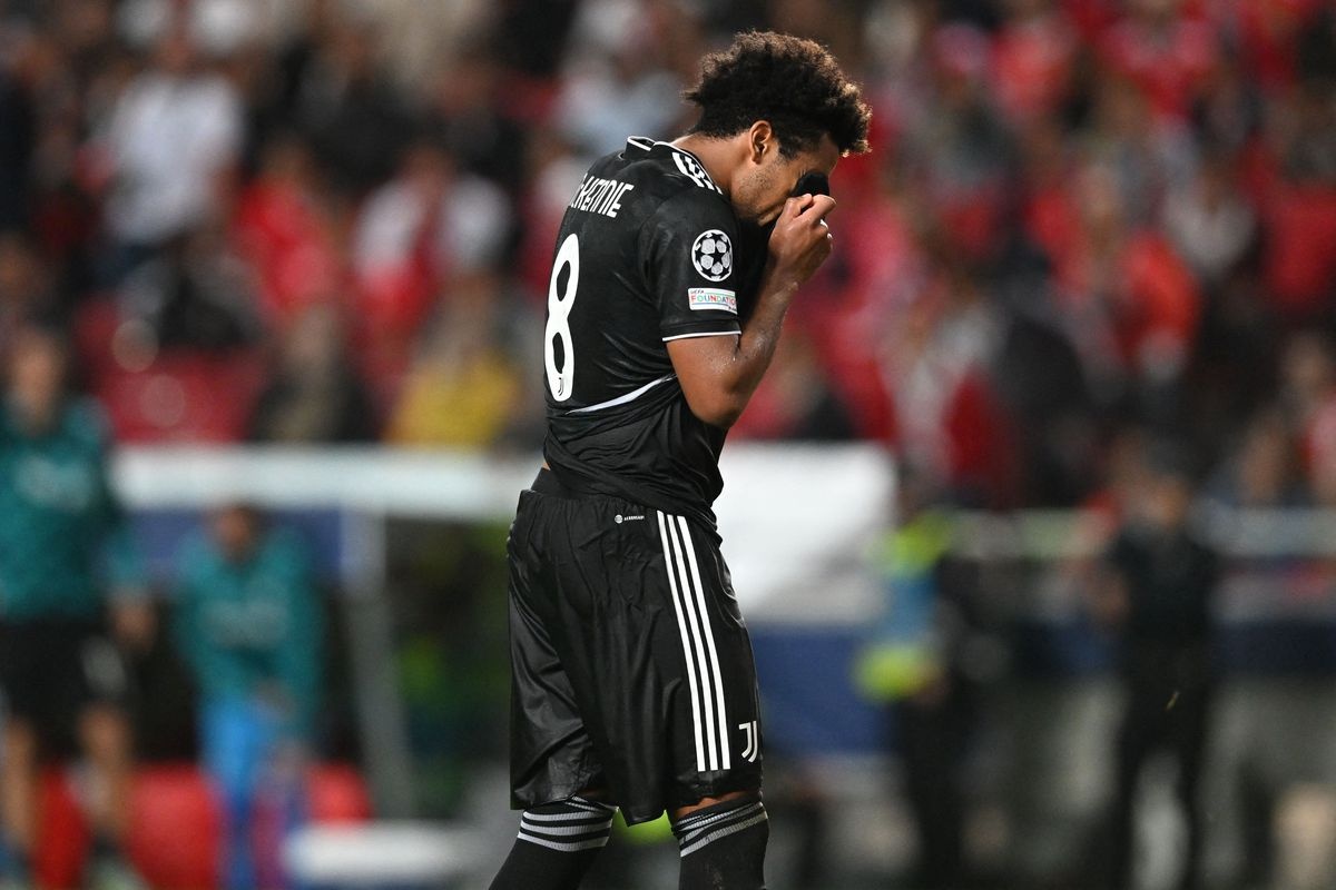 Juventus lao doc tu thuong vu Ronaldo hinh anh