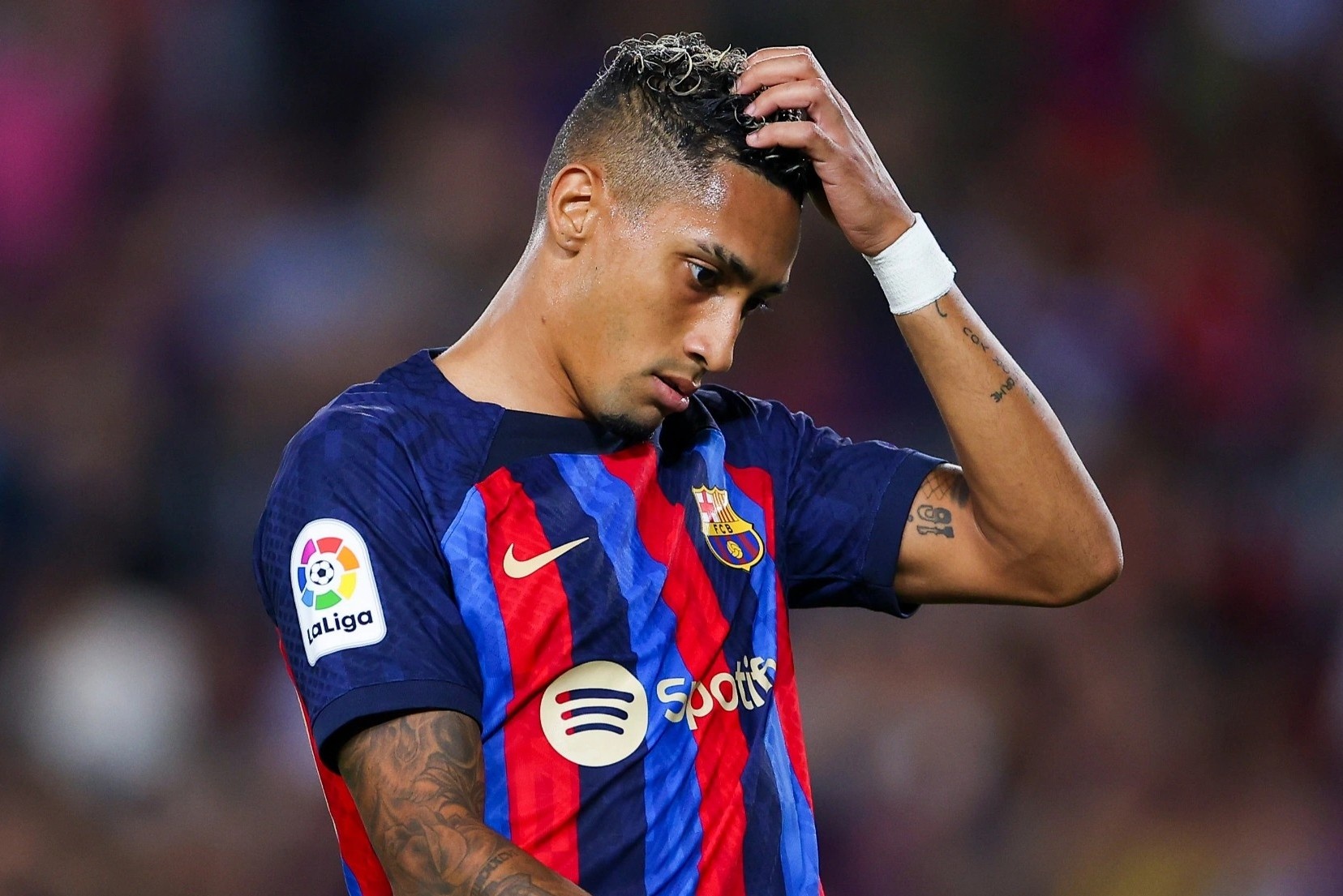 Cu soc cho Barcelona hinh anh