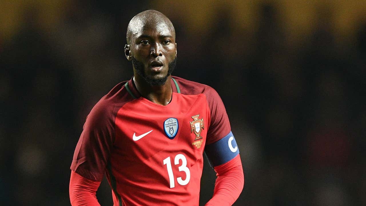 Bo Dao Nha chia tay tru cot truoc tu ket hinh anh