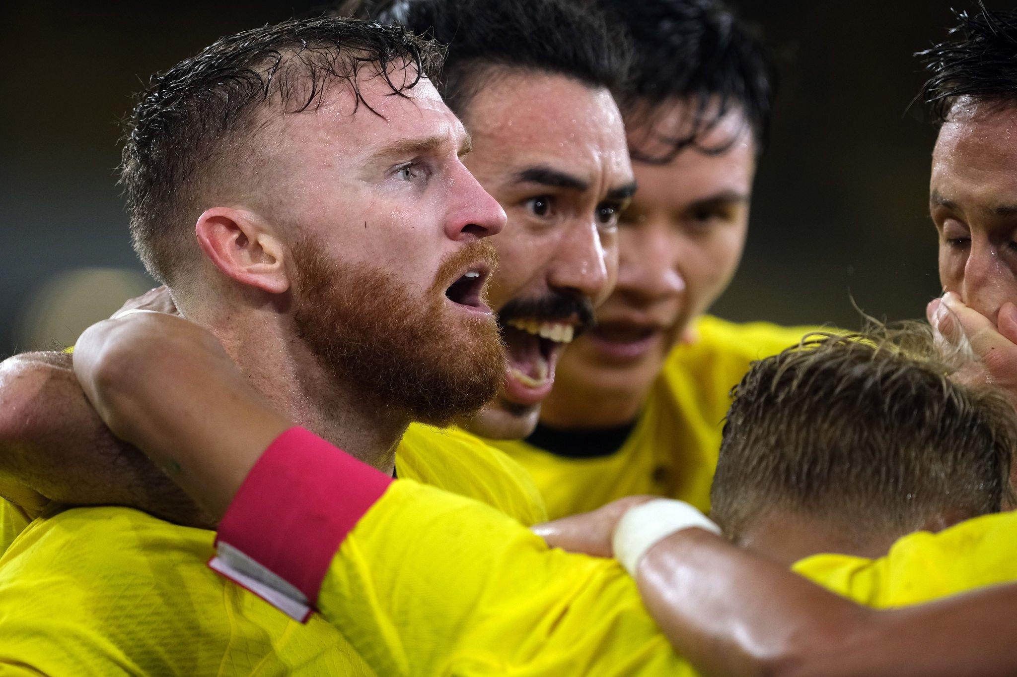 Duong thoat cho bong da Malaysia hinh anh