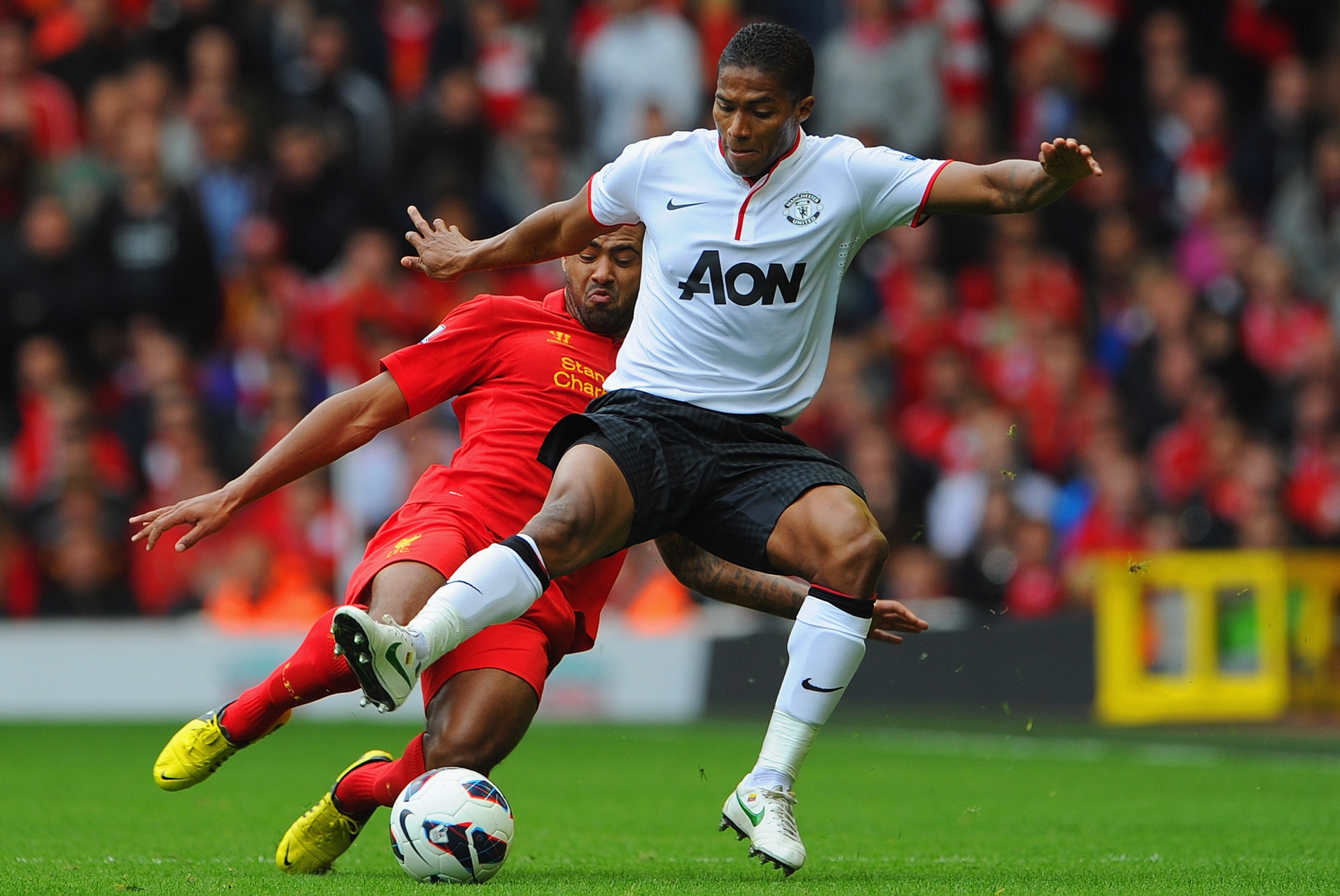 Andrew Robertson anh 6