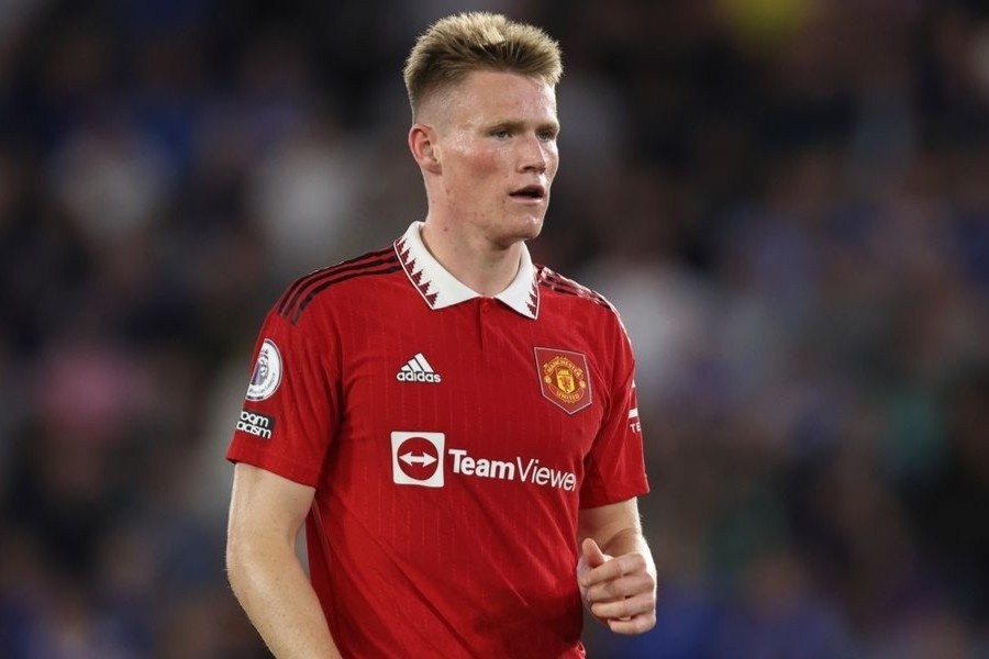 Newcastle muon chieu mo McTominay hinh anh