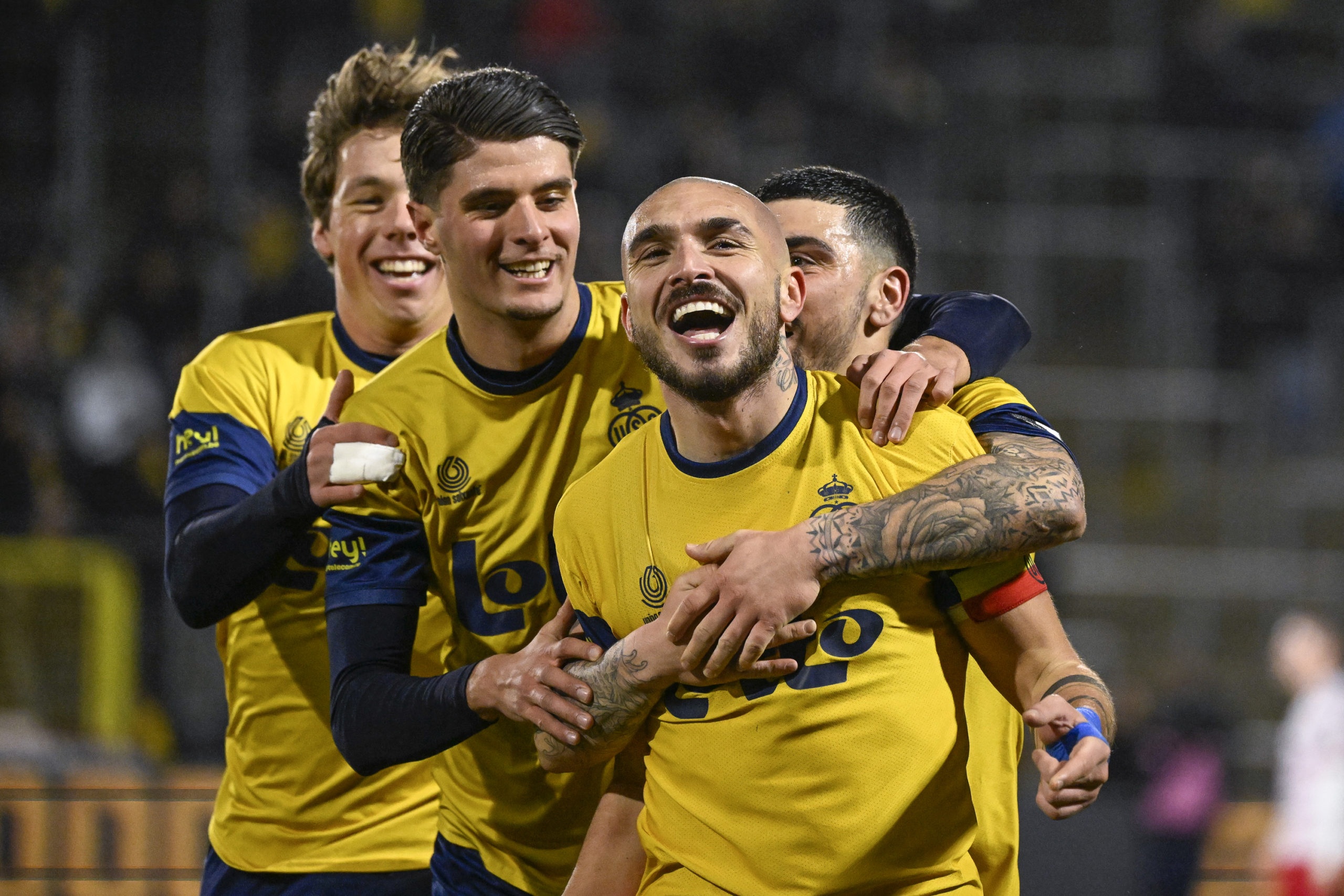 Cac CLB dang co chuoi bat bai dai nhat chau Au hinh anh