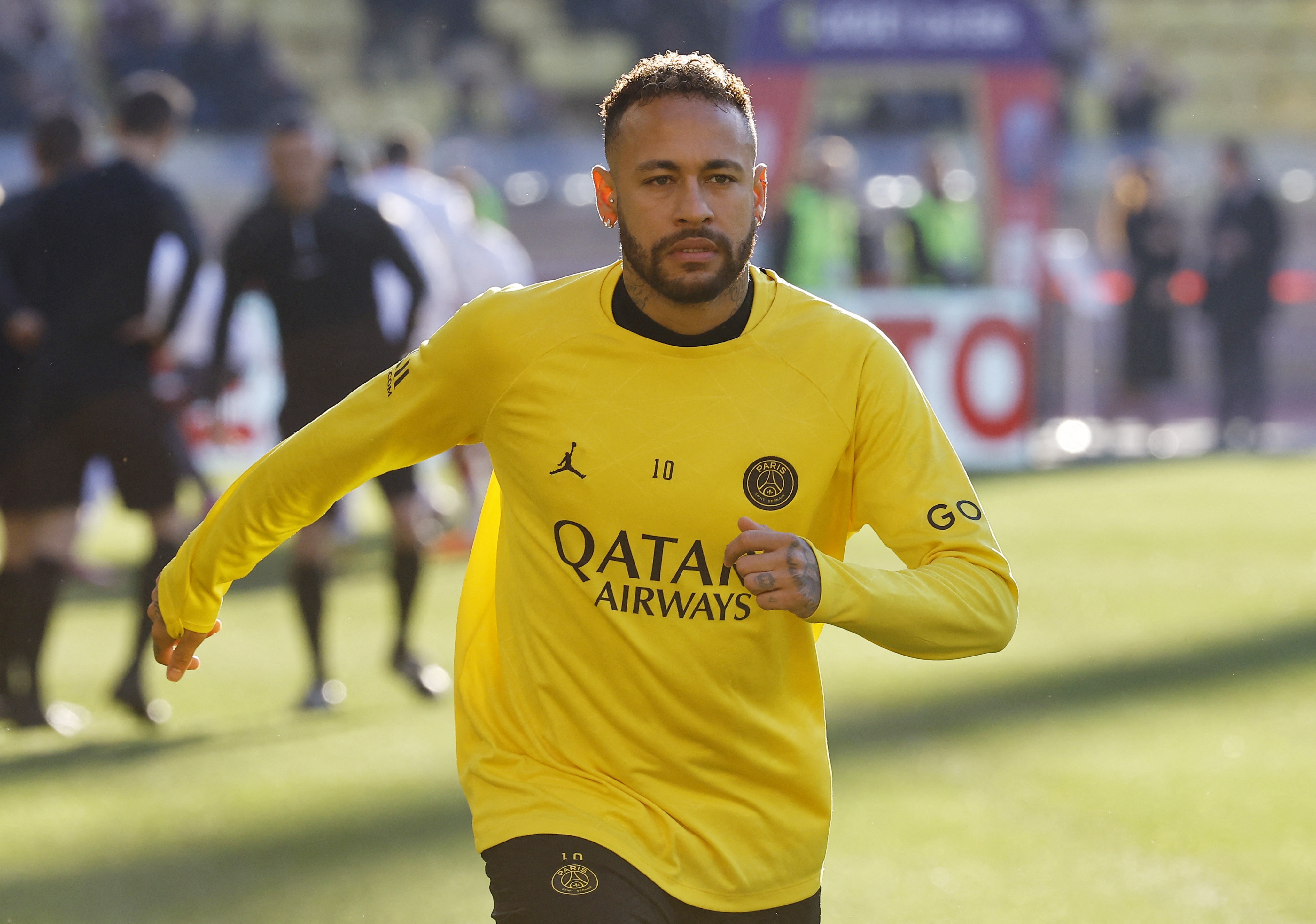 PSG muon ban Neymar hinh anh