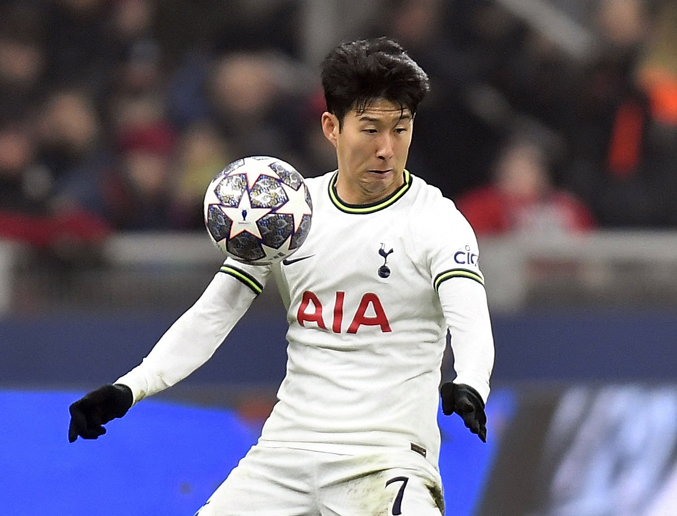 Cuu cau thu Tottenham che bai Son Heung-min hinh anh