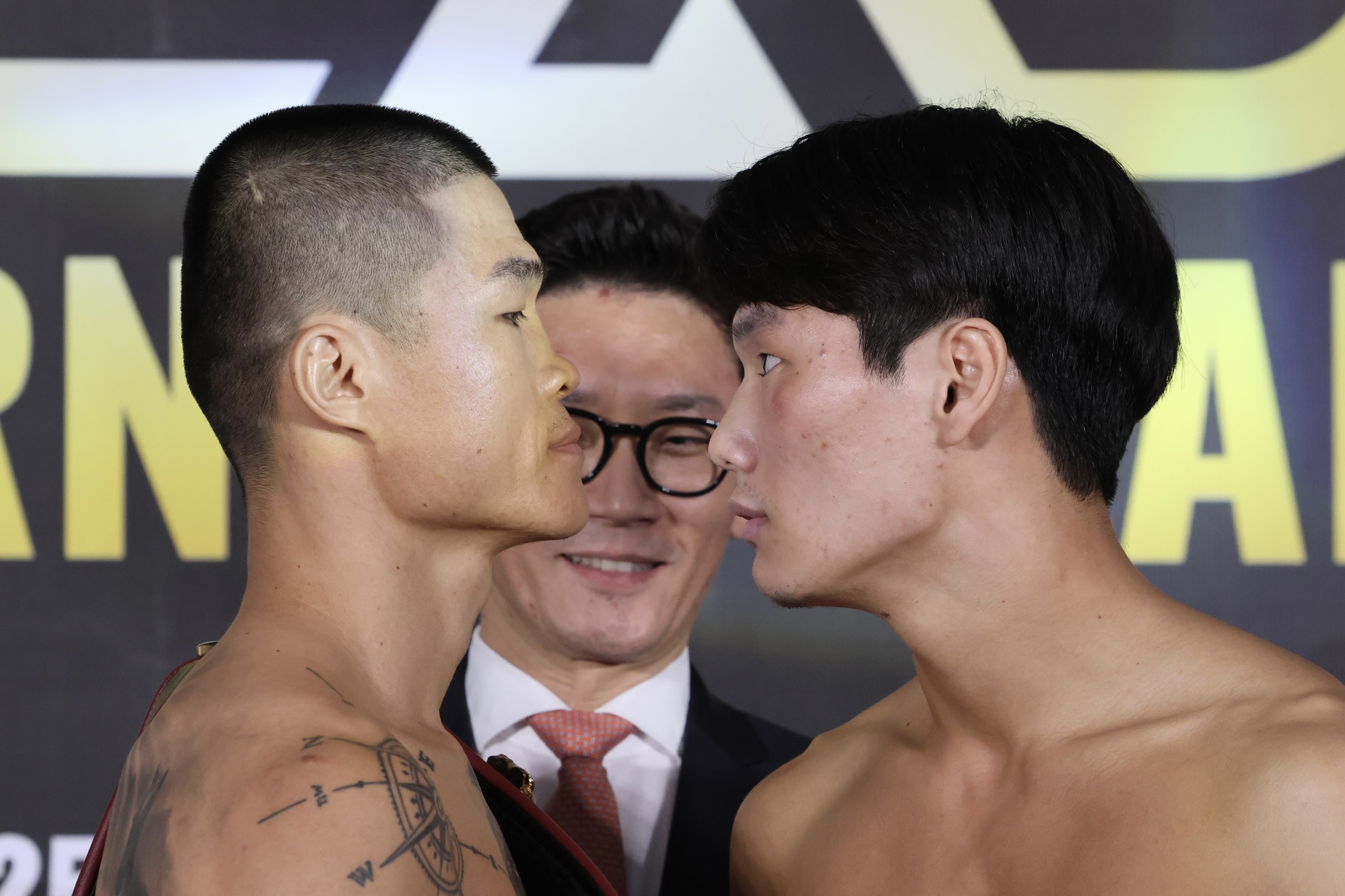 Dinh Hoang khong ngai tieu xao cua vo si Han Quoc hinh anh