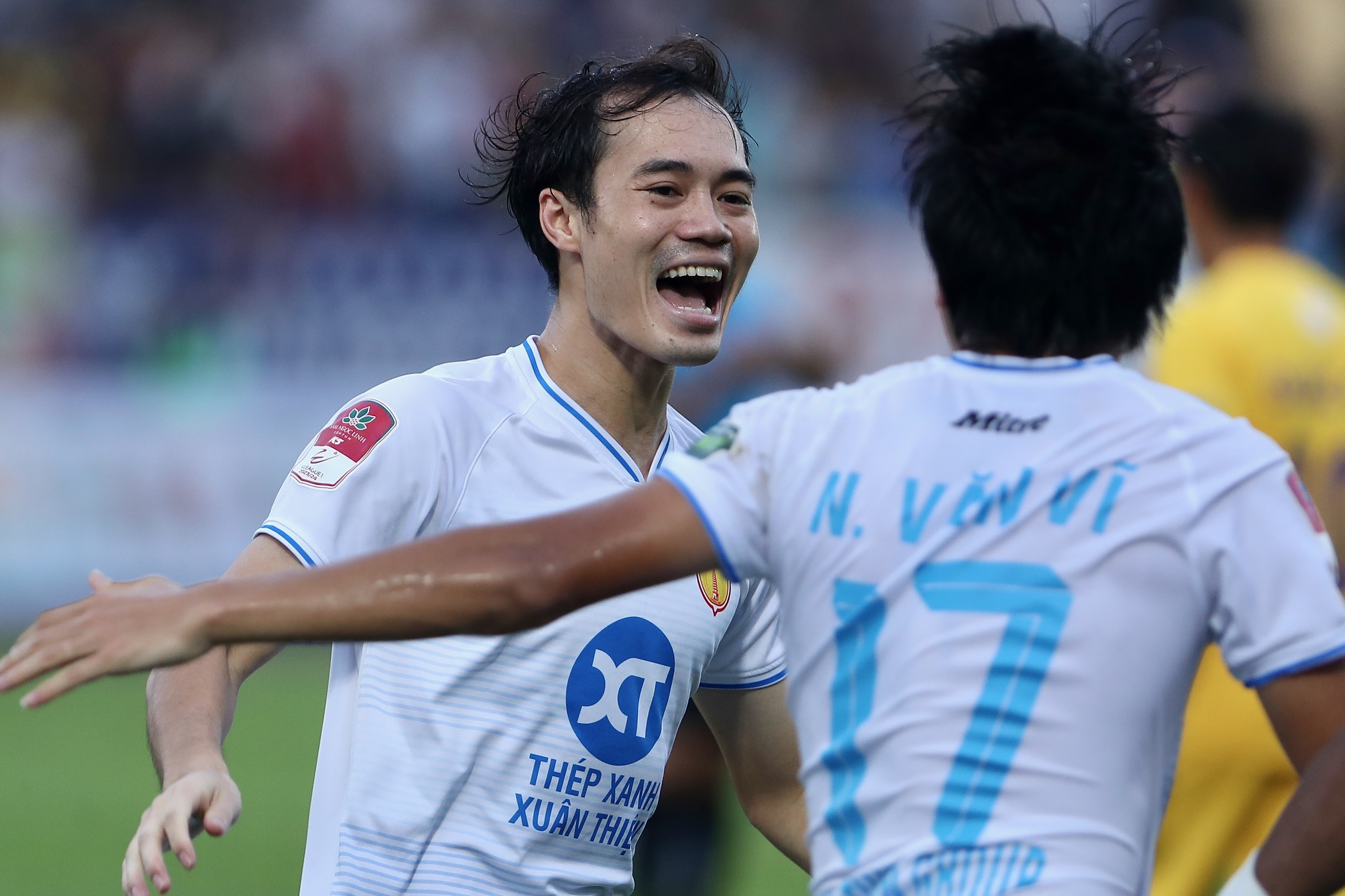 Van Toan nghi het luot di V.League 2025/26 hinh anh