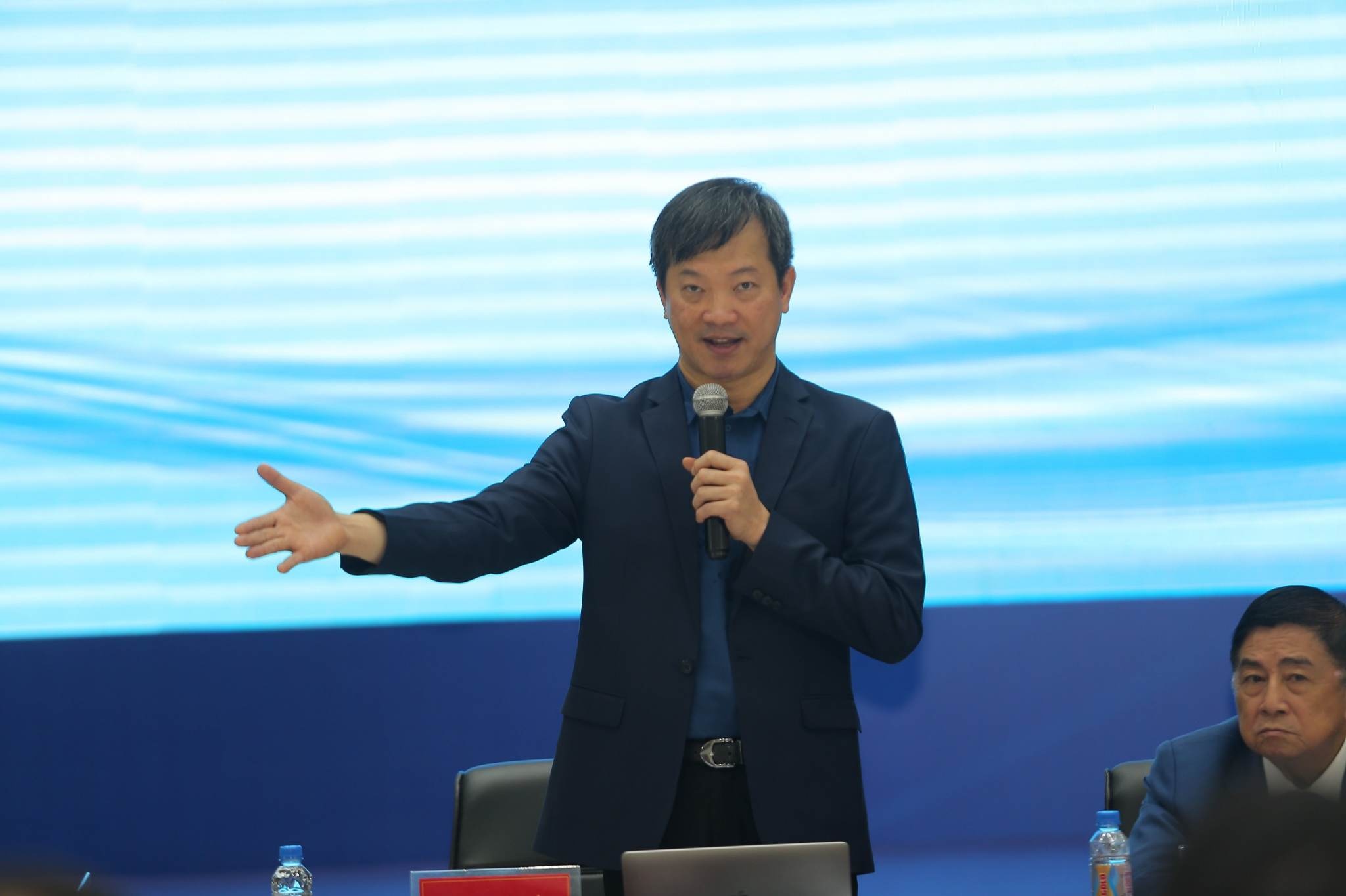 Ong Mai Huu Tin tai dac cu Chu tich Lien doan Vovinam Viet Nam hinh anh