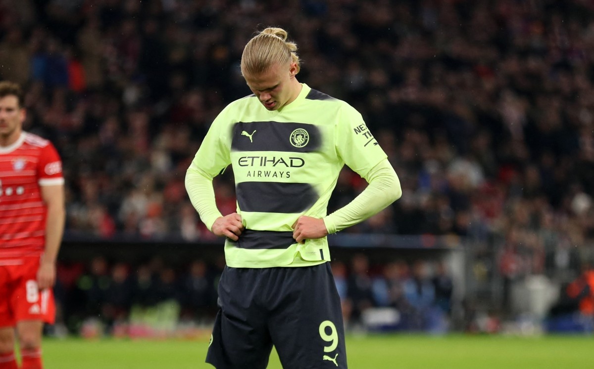 Phan ung cua Pep khi Haaland da hong penalty hinh anh