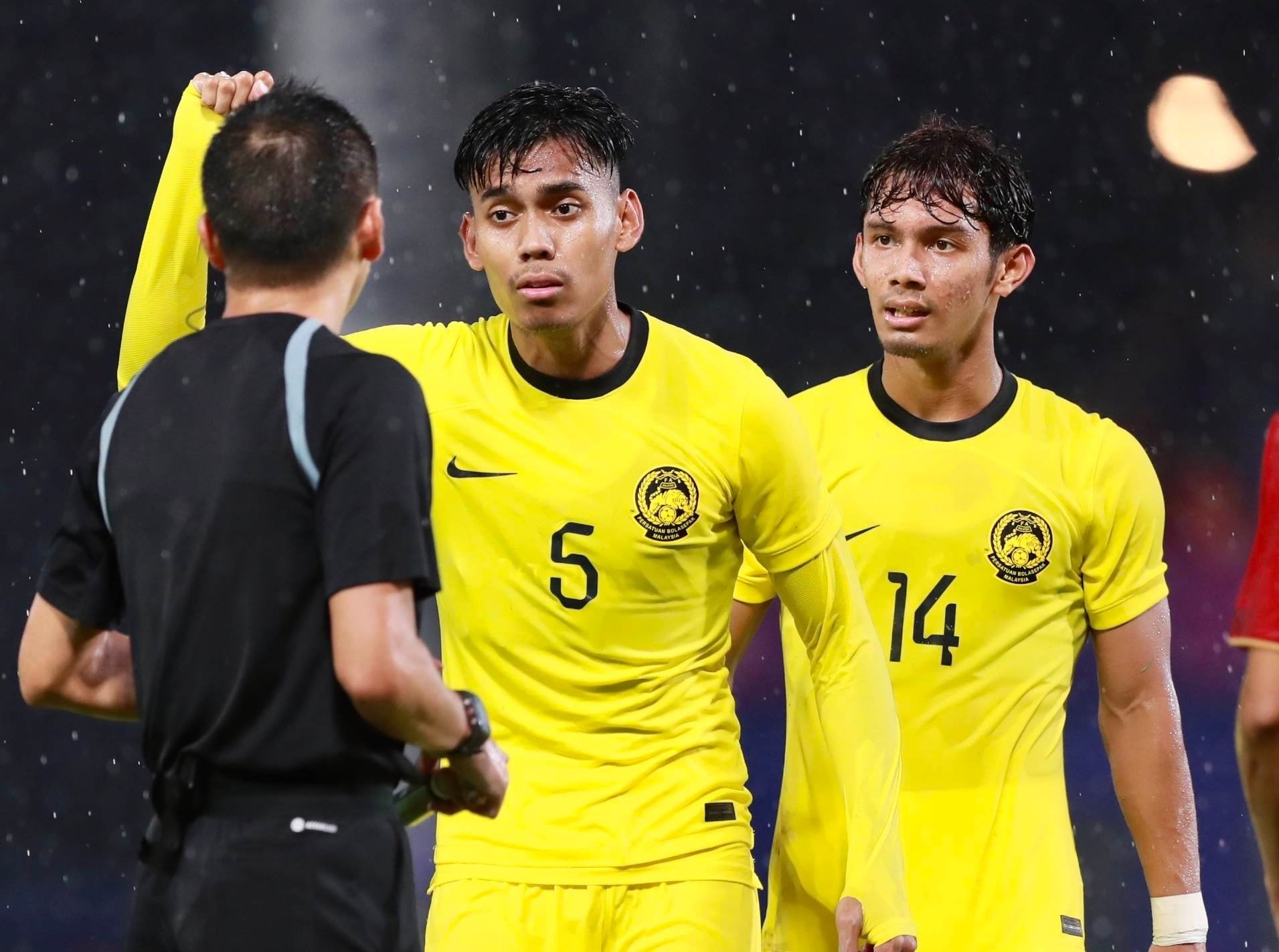 Nha bao Malaysia: 'Trong tai Nhat thoi co loi cho Viet Nam' hinh anh