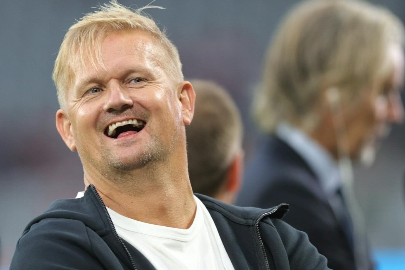 Cha Haaland lam hoen o hinh anh con trai hinh anh