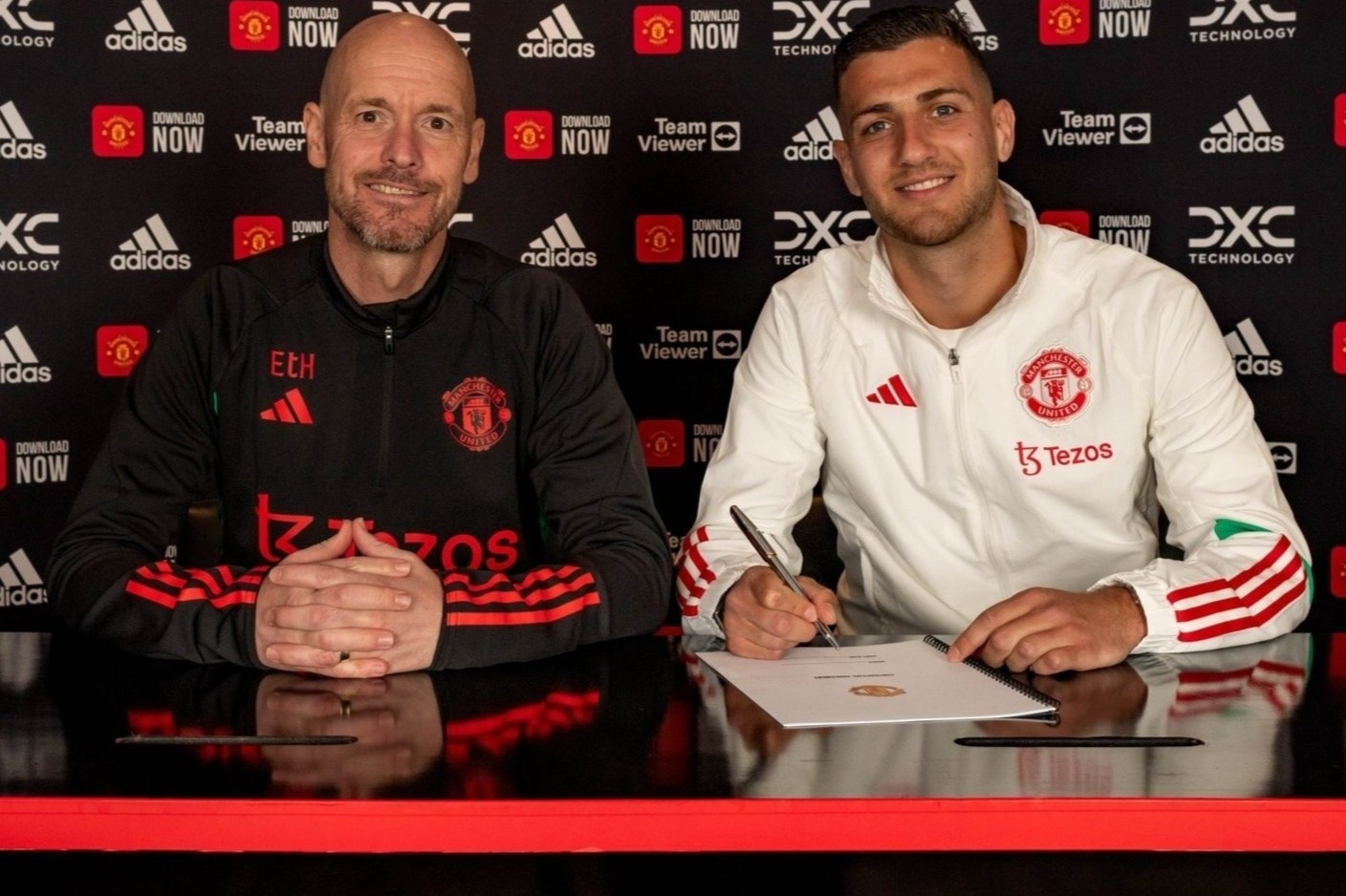 MU giu chan cau thu dau tien truoc phien cho he hinh anh