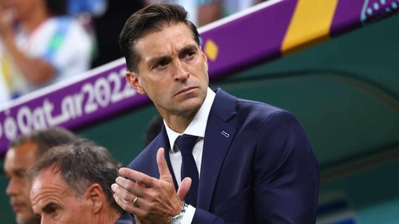 Sevilla thay 3 HLV trong nam 2023 hinh anh