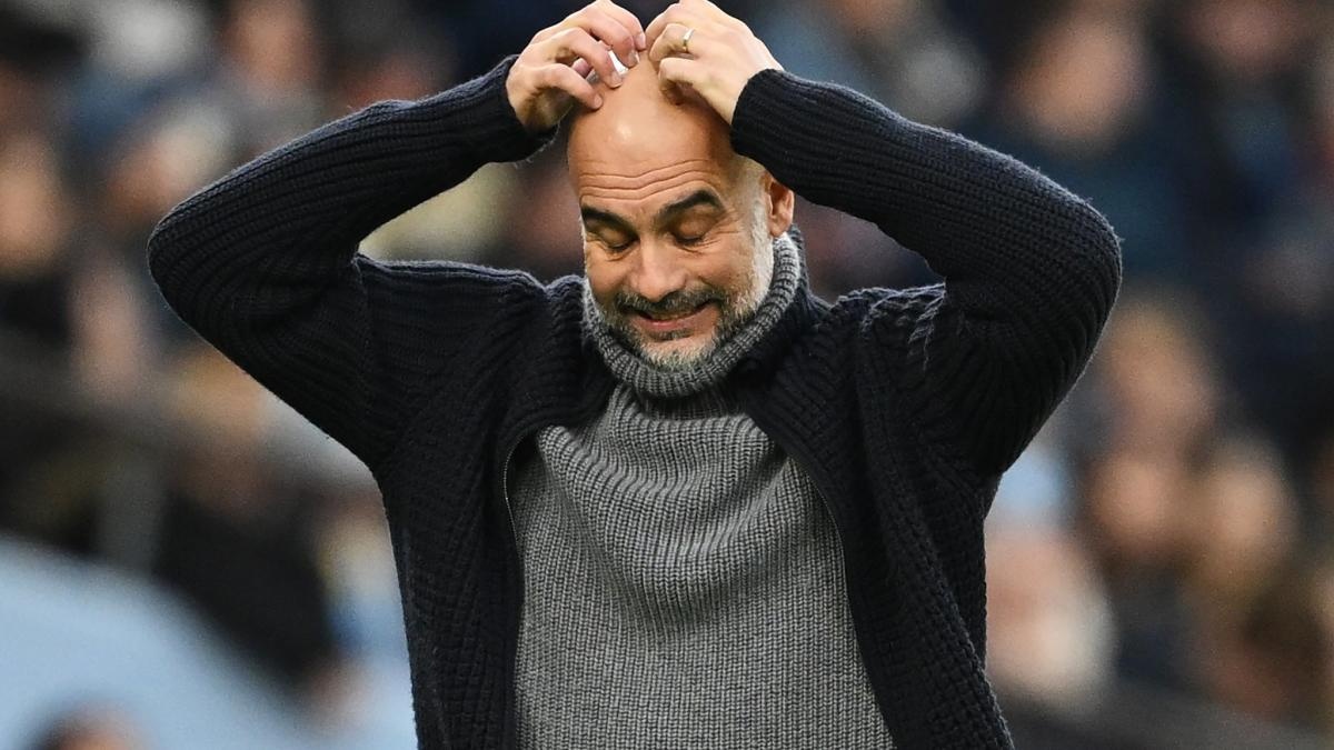 Manchester City nen sa thai Guardiola? hinh anh