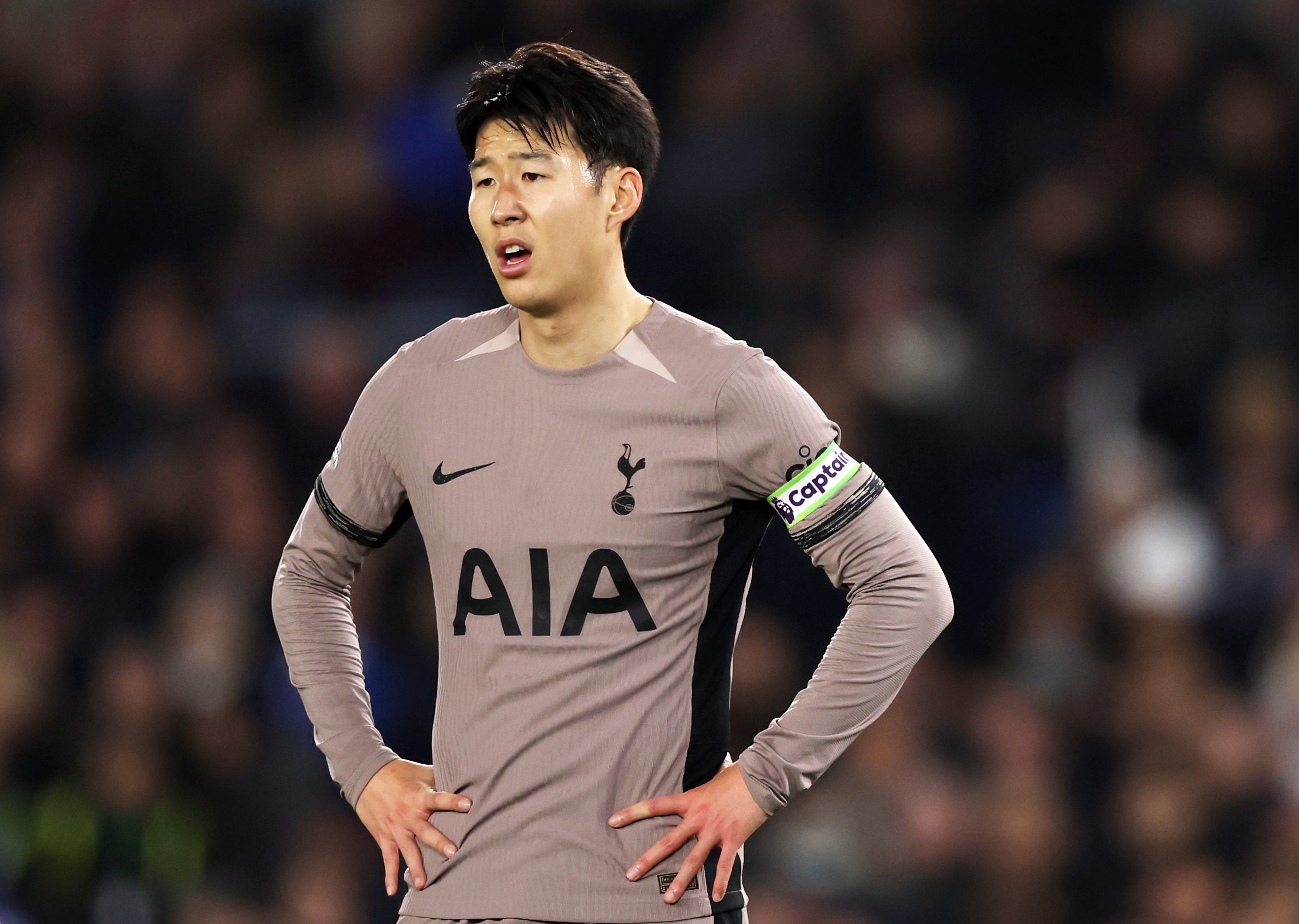 Tottenham thua Brighton trong tran cau co 6 ban thang hinh anh