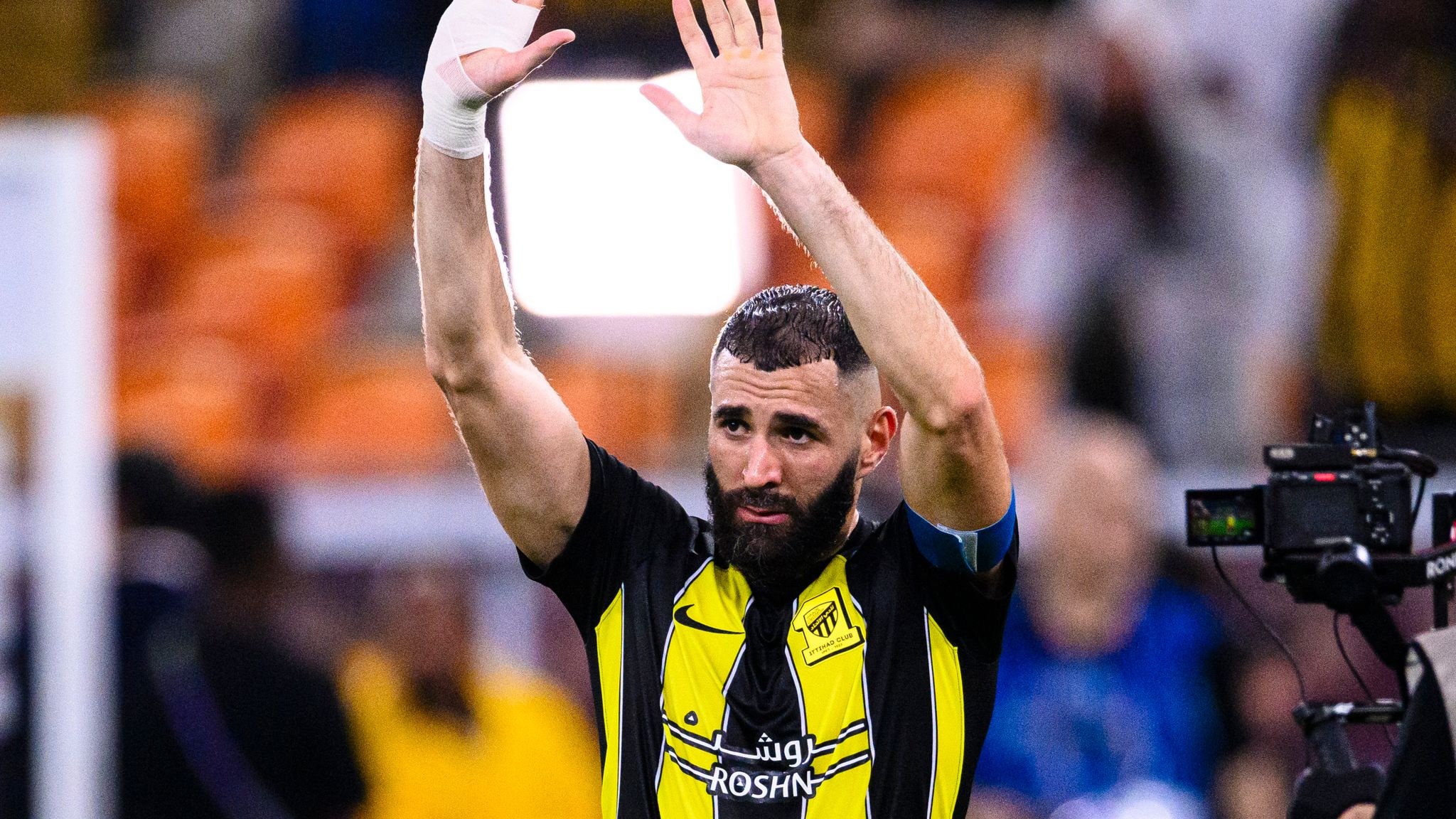 Benzema tinh duong roi Saudi Arabia hinh anh