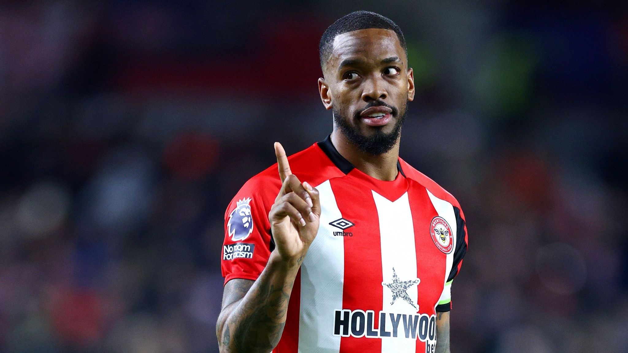 Manh khoe da phat tinh quai giup muc tieu cua Arsenal ghi ban hinh anh