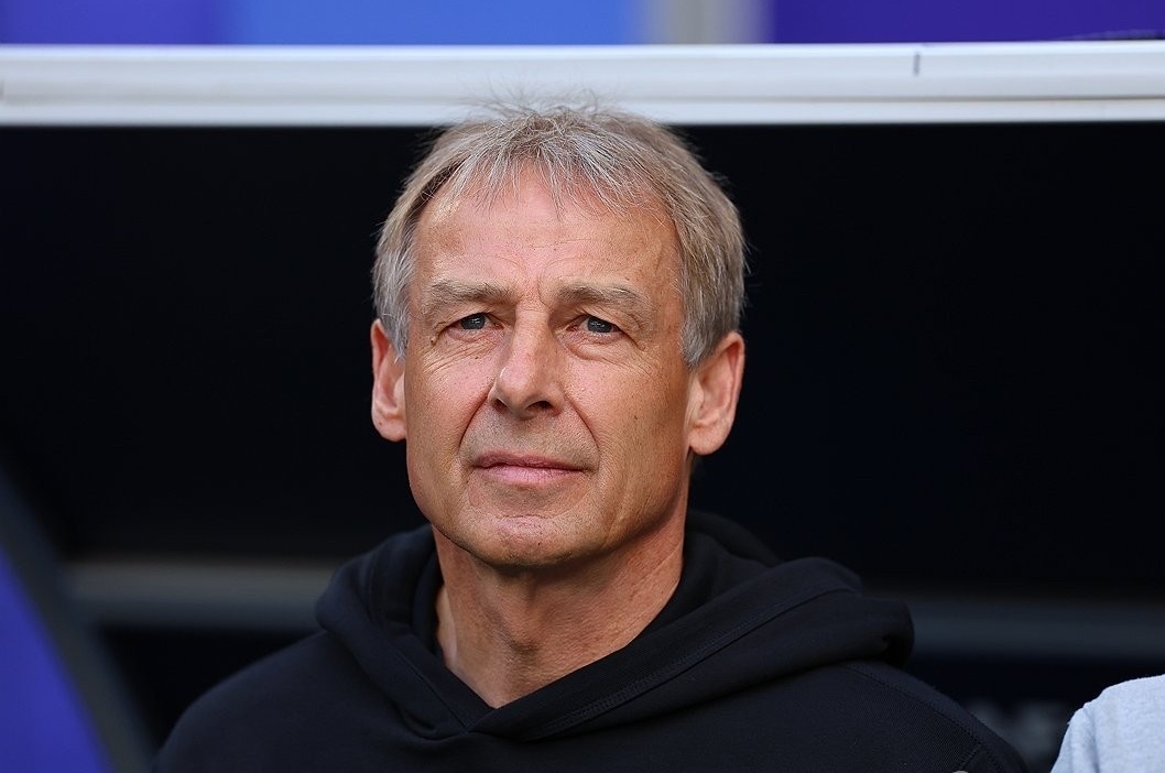 HLV tuyen Han Quoc chi trich trong tai hinh anh