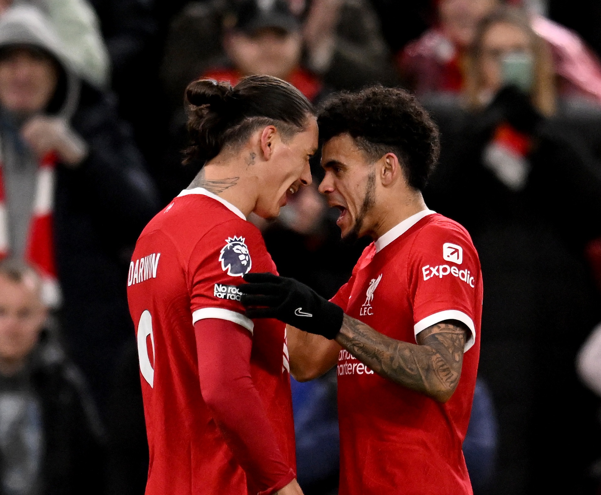 Liverpool doi mat lich dau ac mong hinh anh