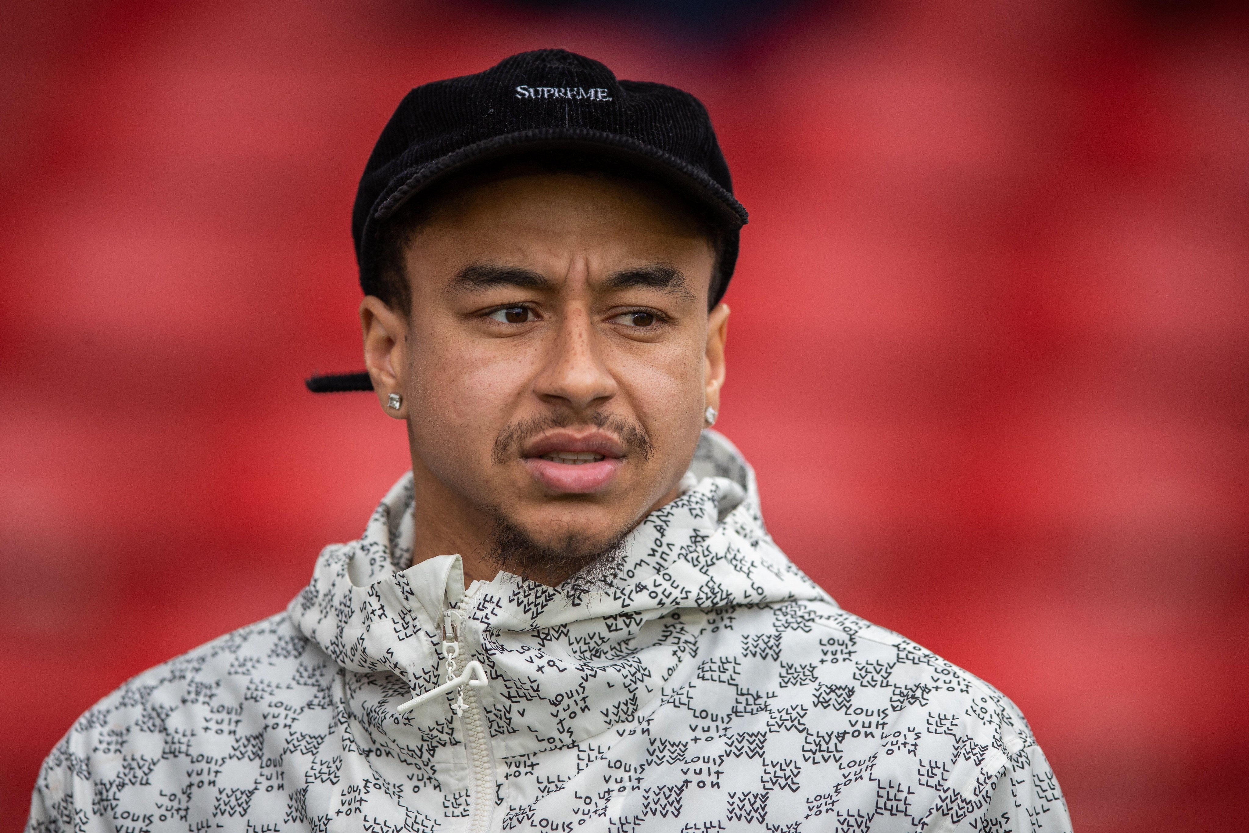 Lingard gay soc khi den Han Quoc thi dau hinh anh