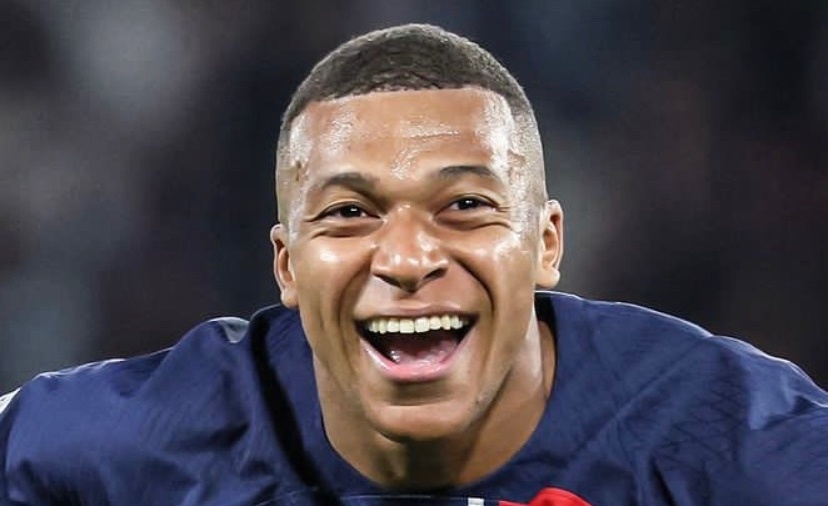 Mbappe qua dang so hinh anh