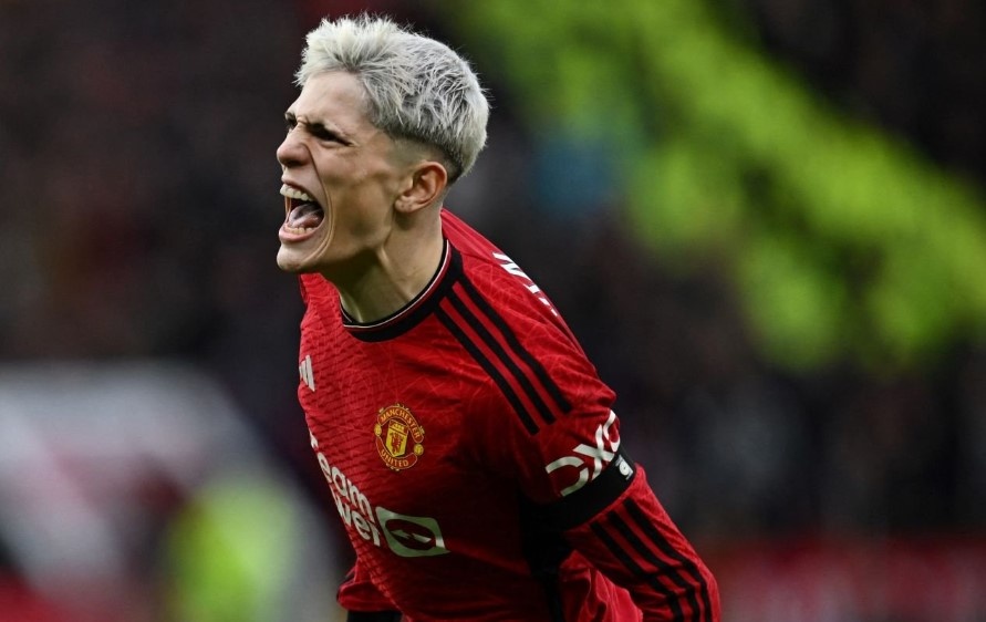 Garnacho lap cu dup, MU thang dam West Ham hinh anh