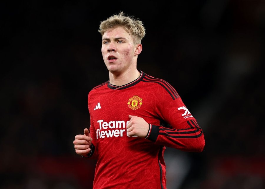 Milan tang toc ‘giai cuu’ Hojlund khoi MU hinh anh