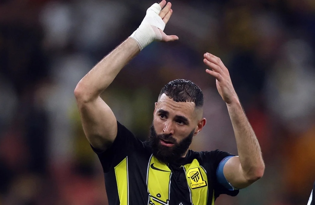 Hanh dong ky la cua Benzema hinh anh