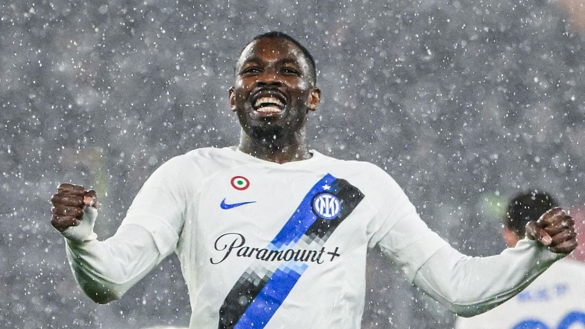 Nguoc dong ngoan muc, Inter giai ma Roma hinh anh