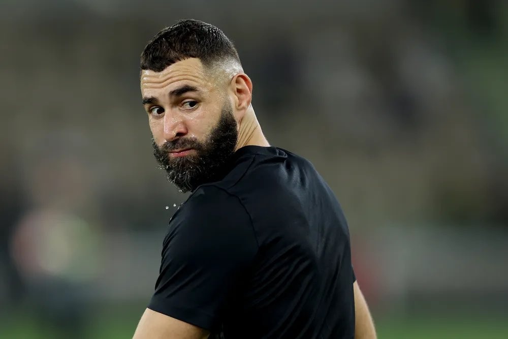 Benzema bi gach ten khoi doi hinh Al Ittihad hinh anh