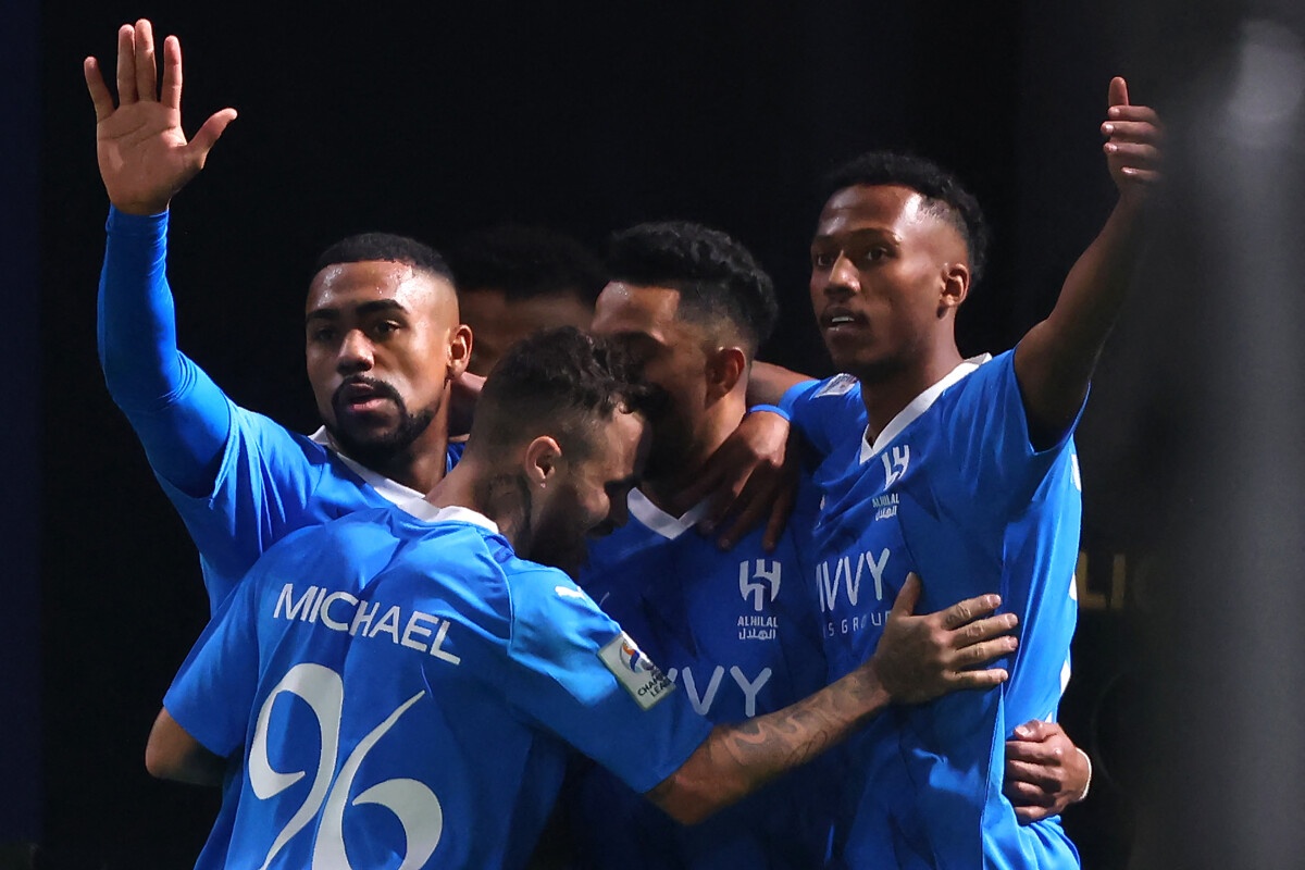 Saudi Arabia tieu tien chi kem Ngoai hang Anh hinh anh