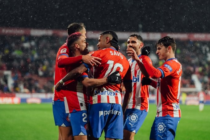 'Hien tuong' Girona tro lai cuoc dua vo dich La Liga hinh anh