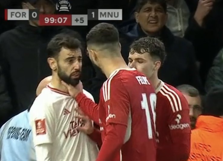 CDV MU gian du khi Bruno bi bop co hinh anh