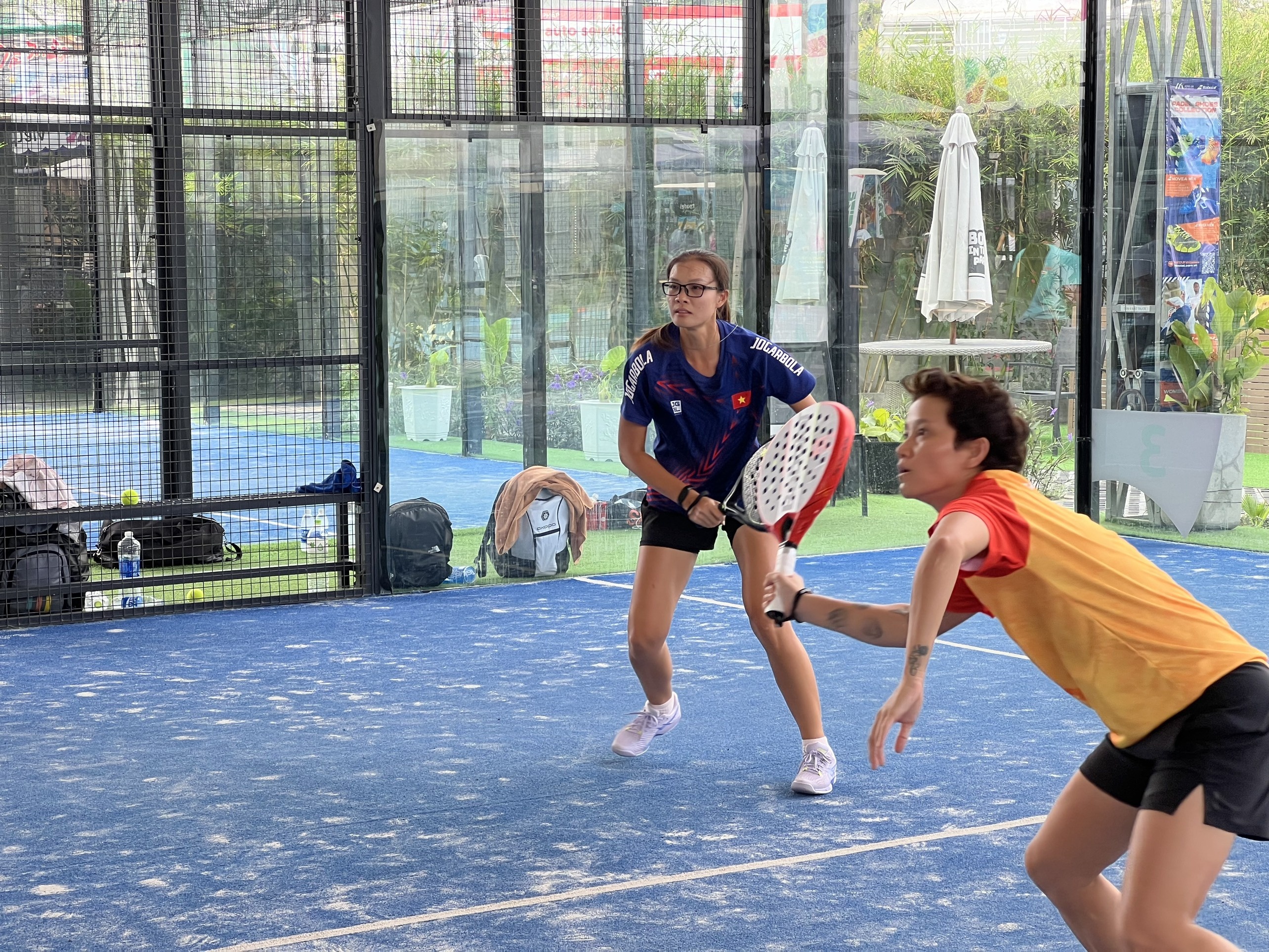 Hon 100 VDV tranh tai o mon tennis long tai TP.HCM hinh anh