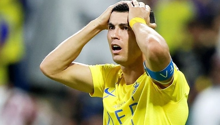 Cai ket dang cho Ronaldo hinh anh