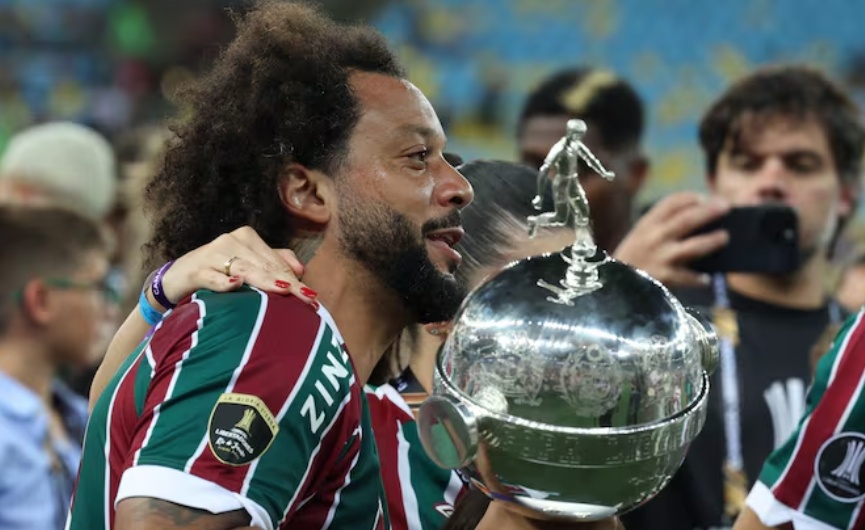 Bong da Brazil tao cu soc thi truong chuyen nhuong hinh anh