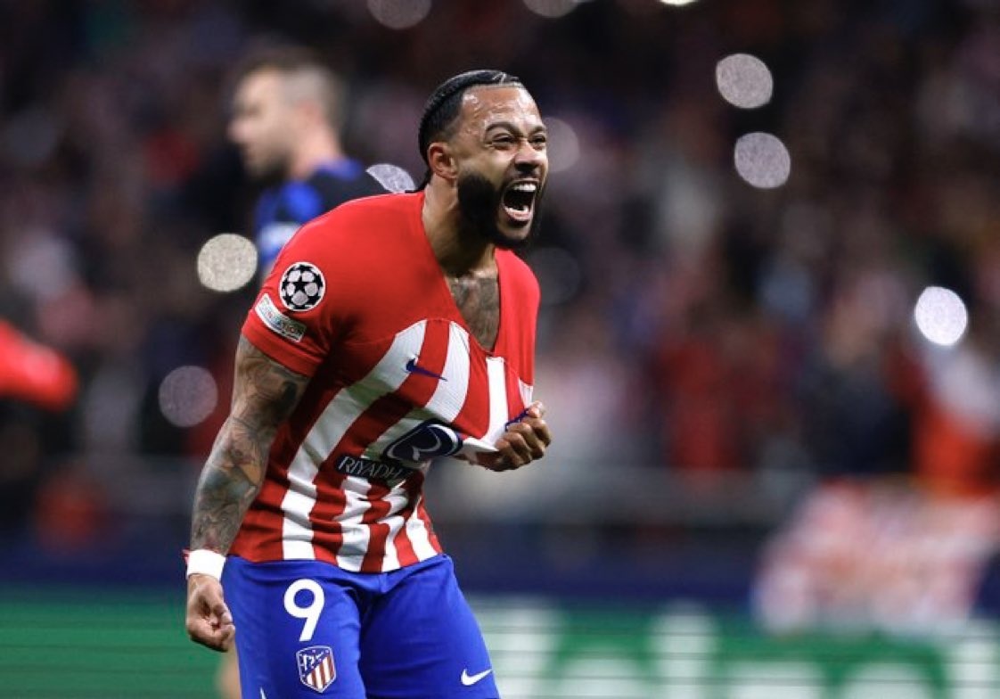 Ban thang quy hon vang cua Depay hinh anh