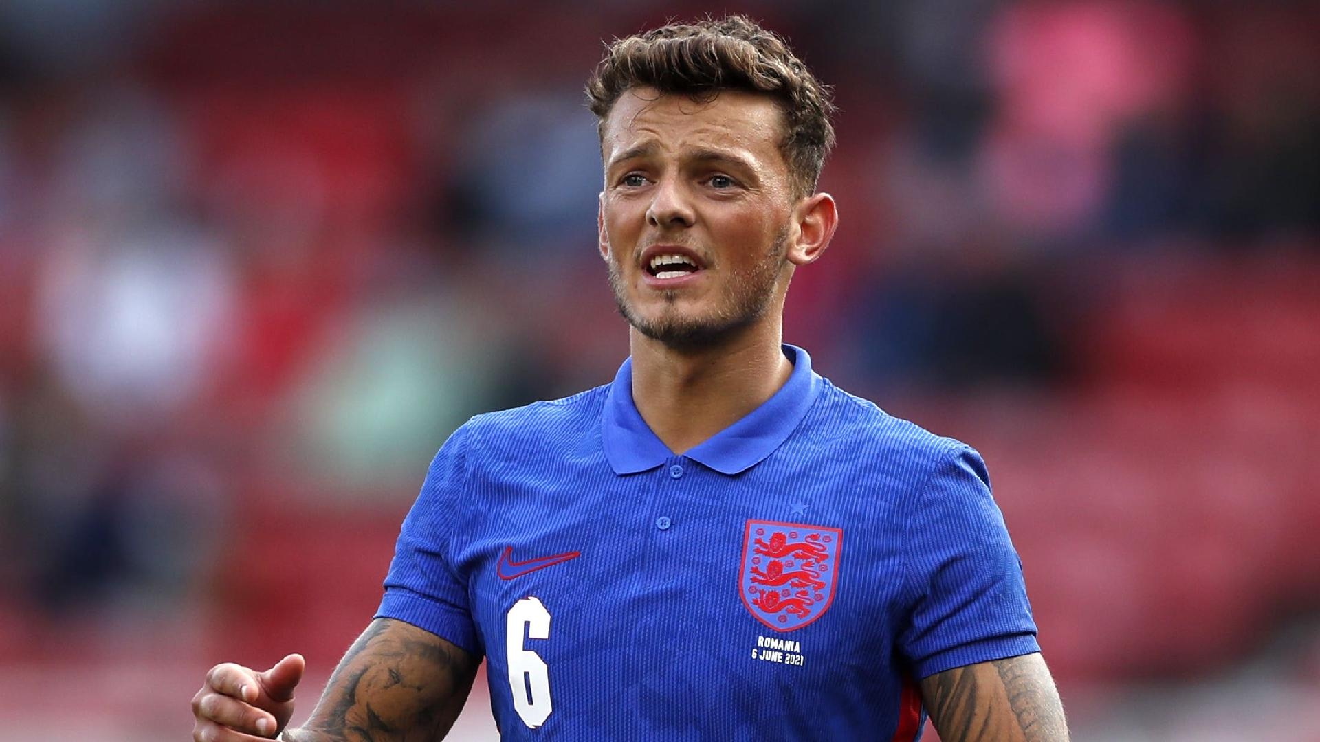 Ben White van tu choi len tuyen Anh hinh anh