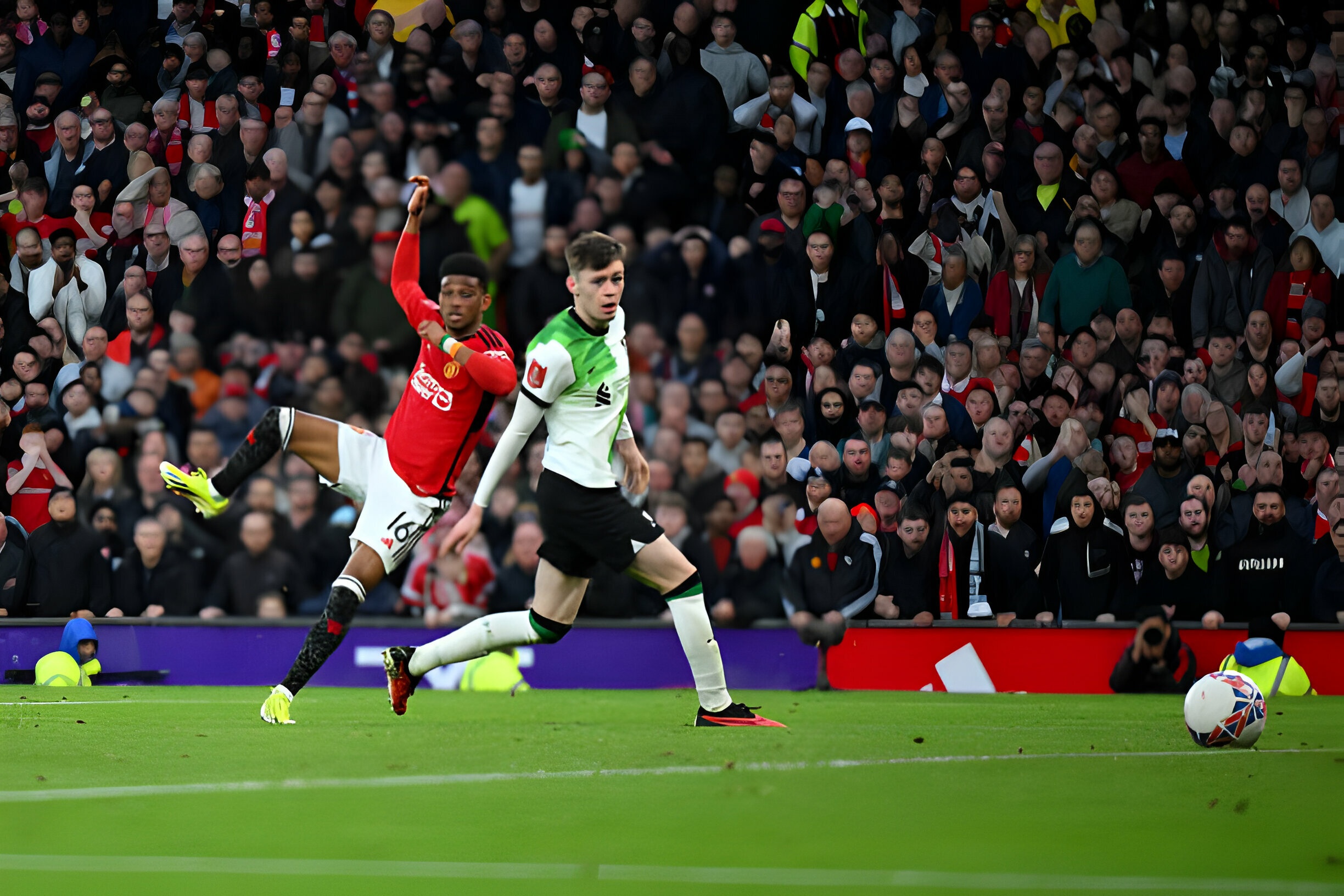 MU dau Liverpool anh 1