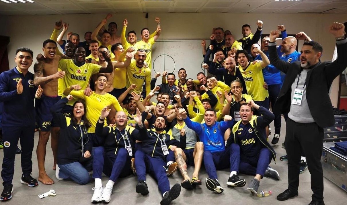 Cau thu danh CDV anh 8