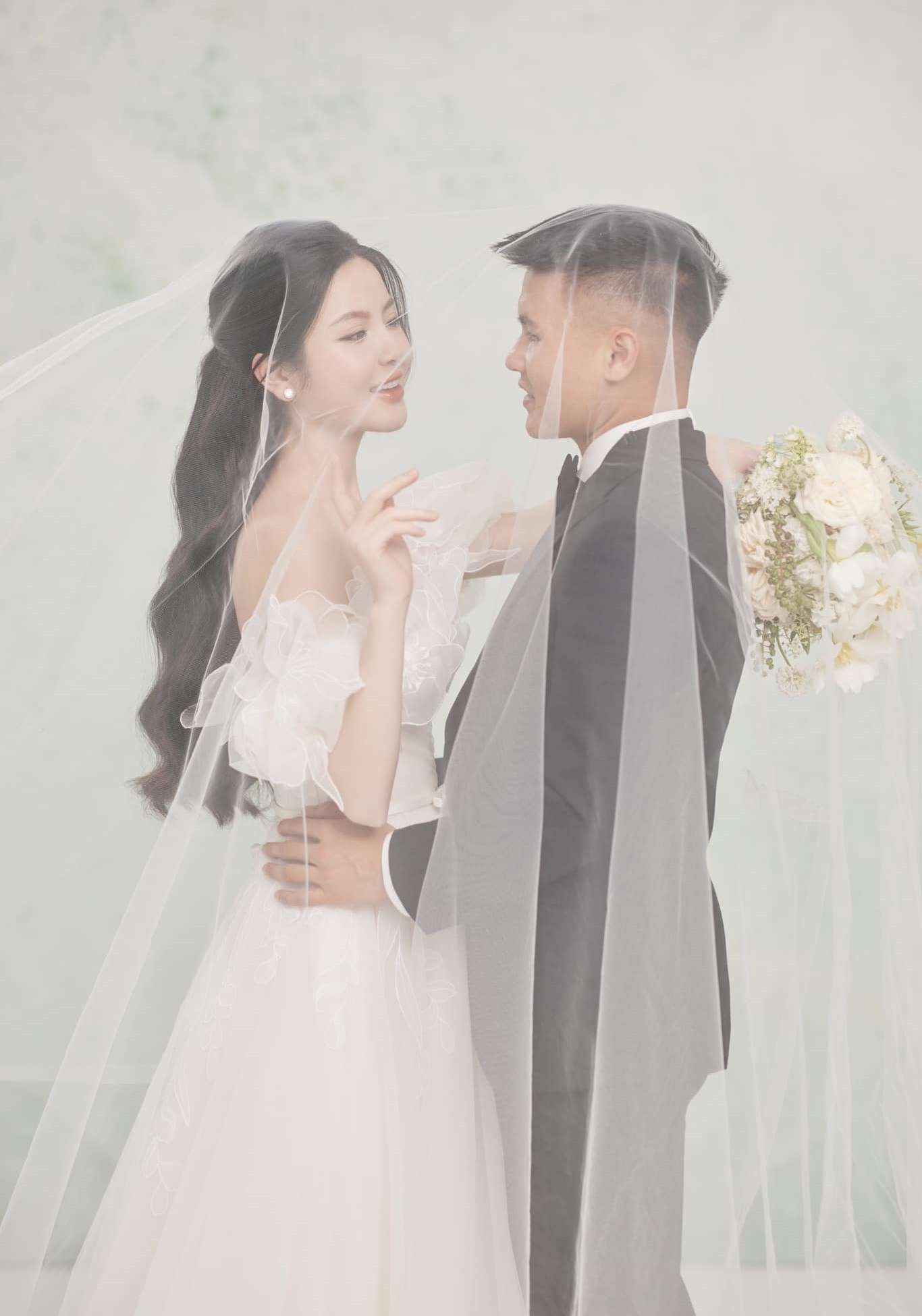 Anh cuoi Quang Hai anh 1