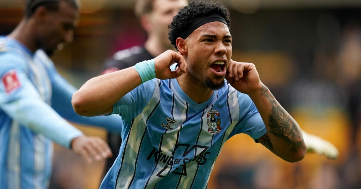 Doi hang duoi thay may khi gap MU hinh anh