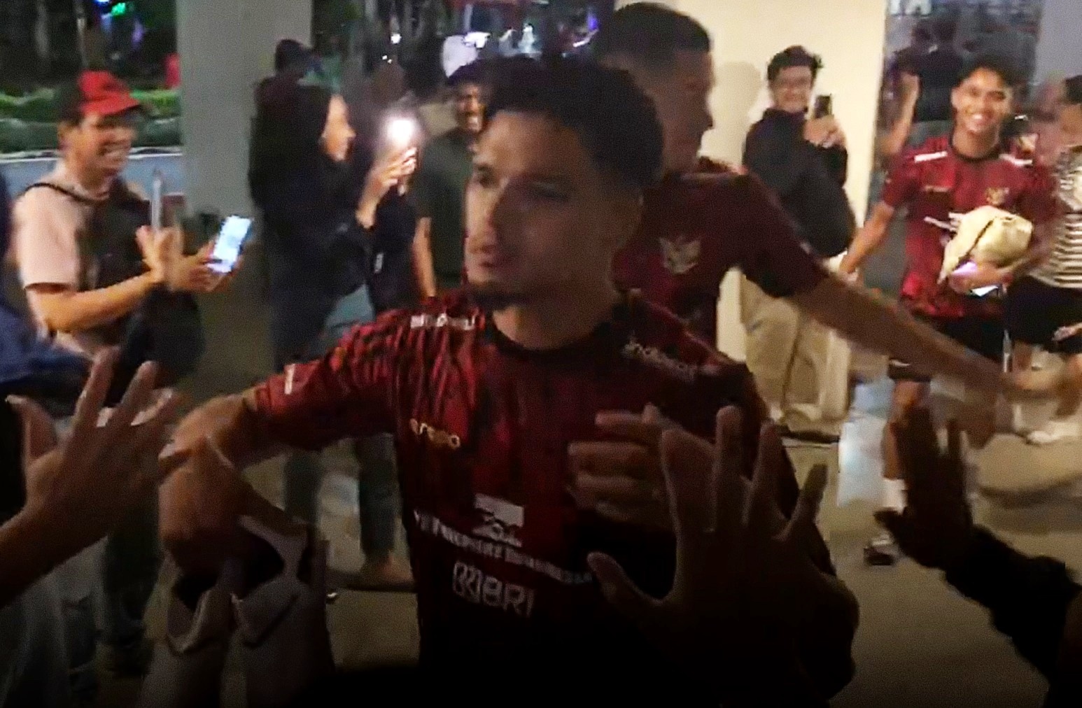 Dieu hiem thay trong buoi tap cua Indonesia truoc tran gap Viet Nam hinh anh